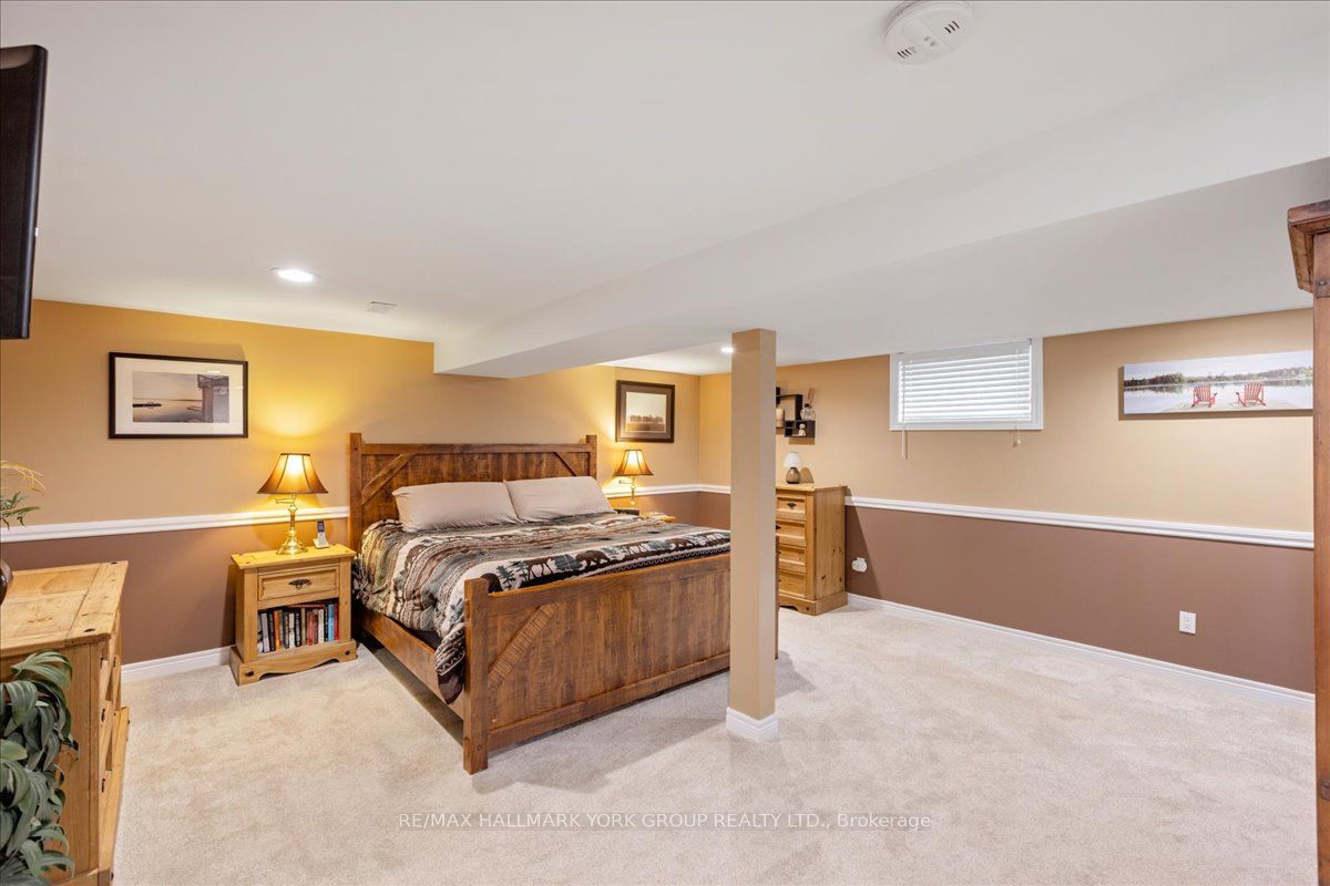 229 Lake Drive N Property Photo 25