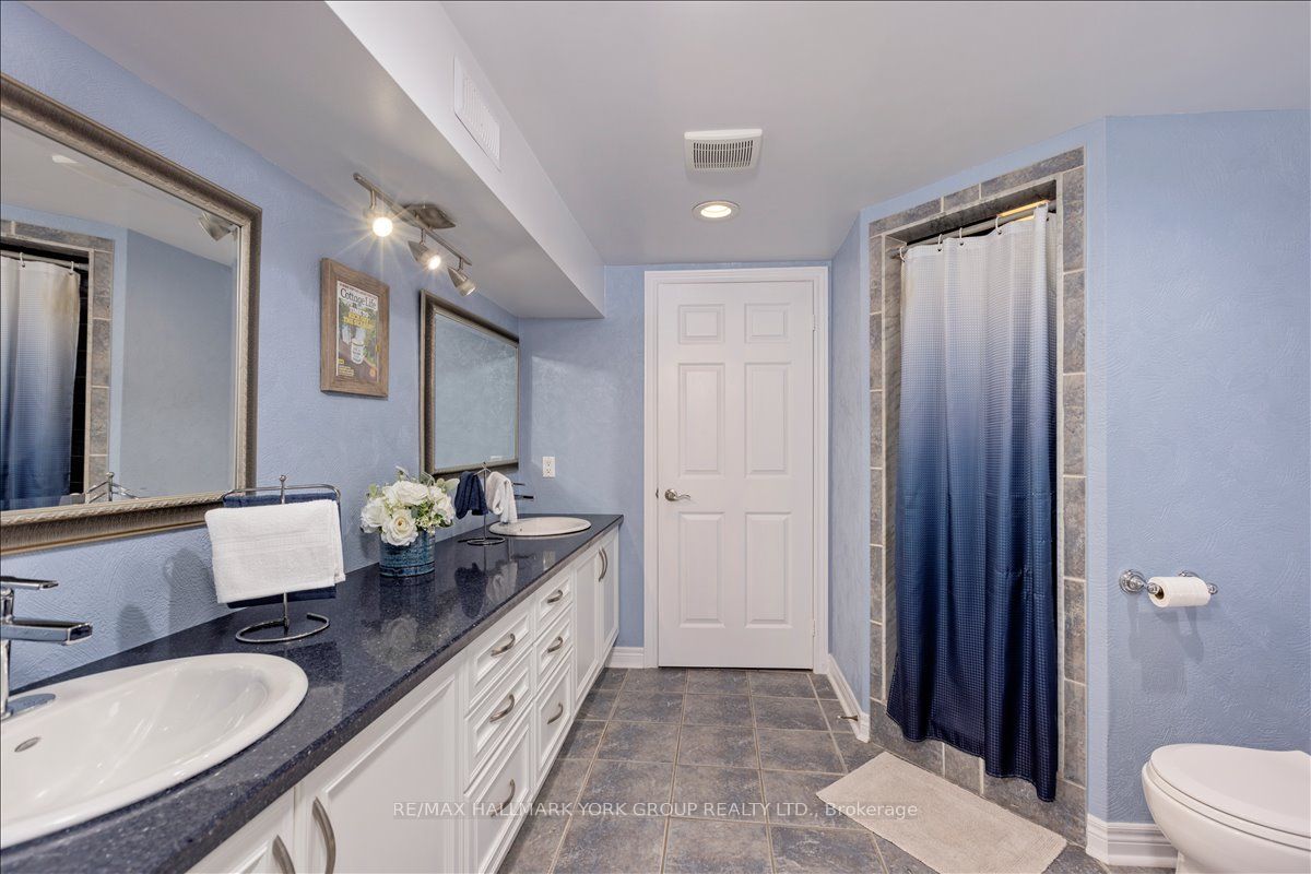 229 Lake Drive N Property Photo 26