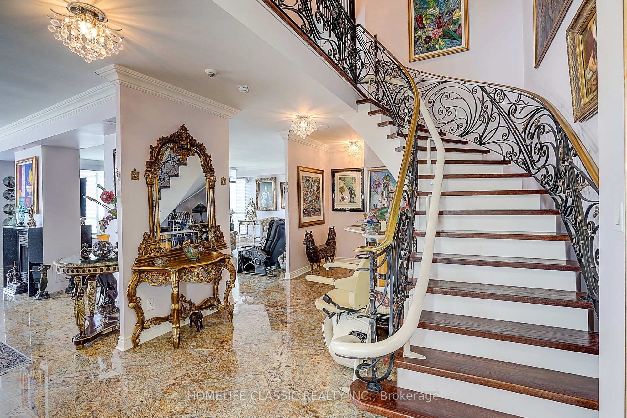 1 Clark Avenue Ph 7 Property Photo 5