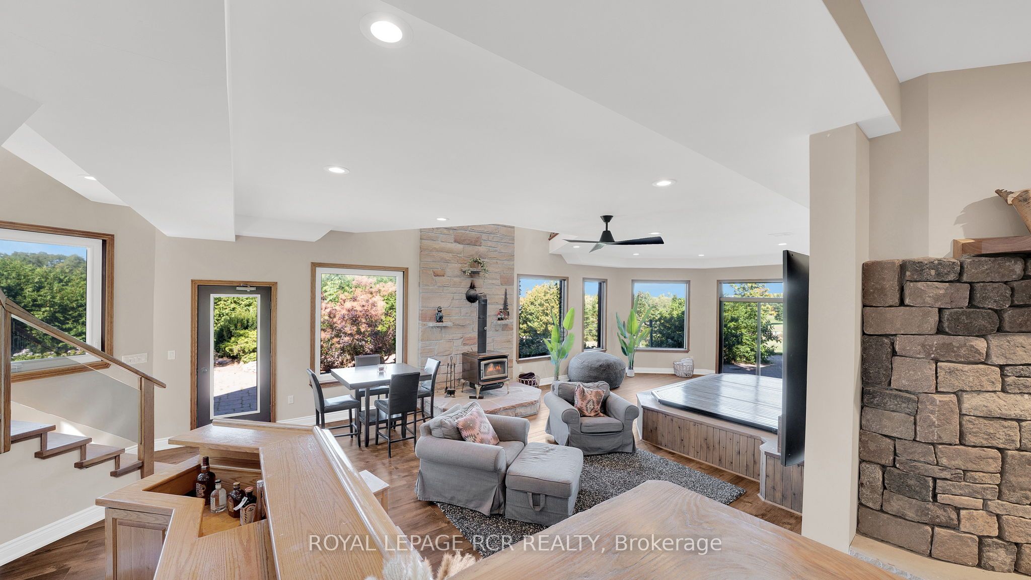 15735 Highway 27 Property Photo 32
