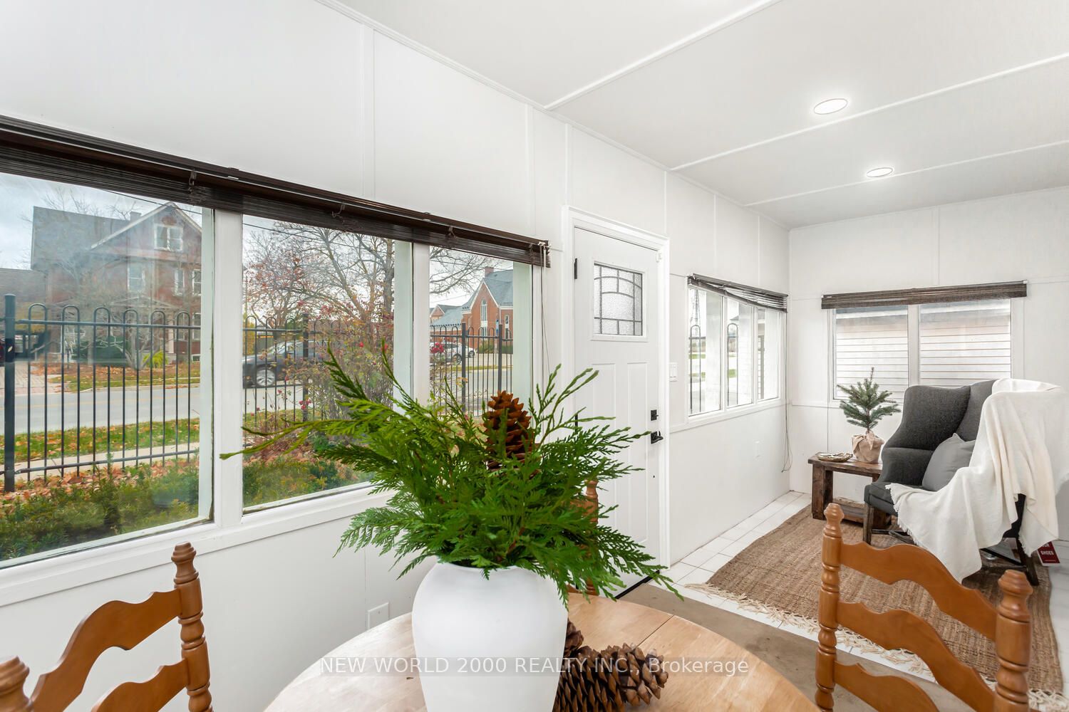 8071 Kipling Avenue Property Photo 6