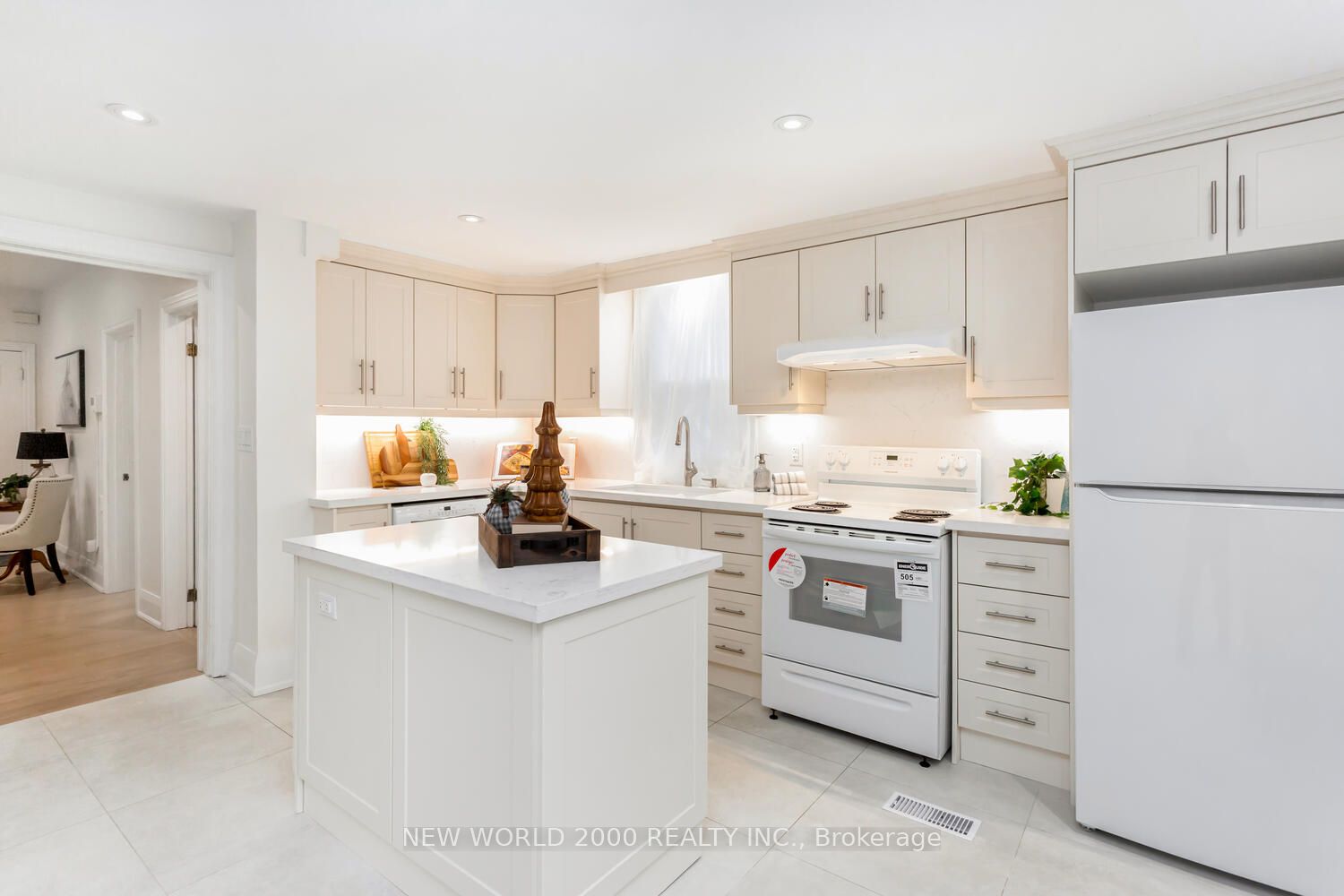 8071 Kipling Avenue Property Photo 16