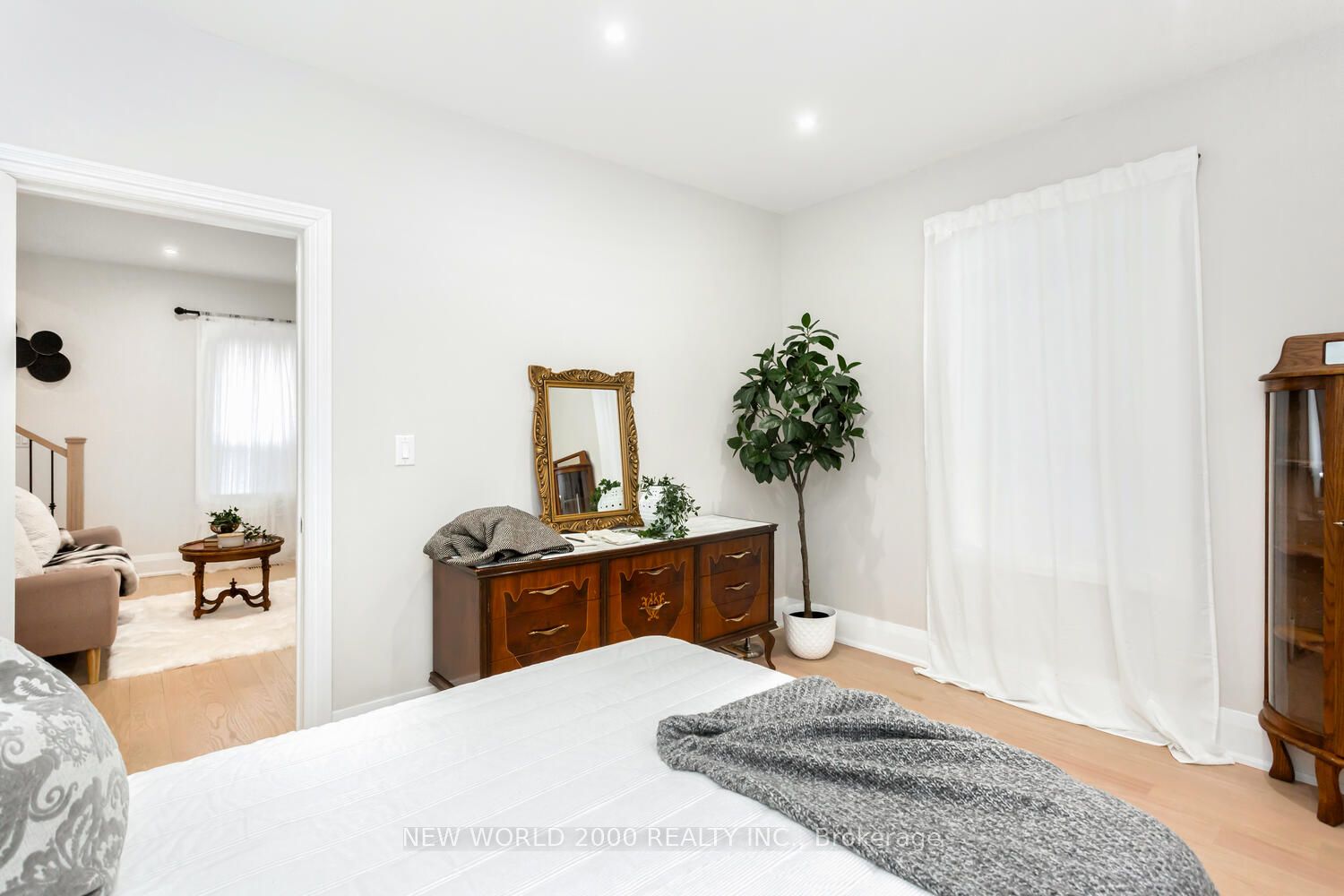8071 Kipling Avenue Property Photo 22