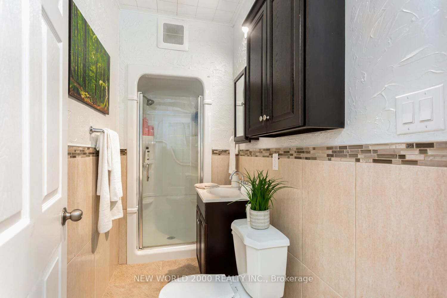 8071 Kipling Avenue Property Photo 23