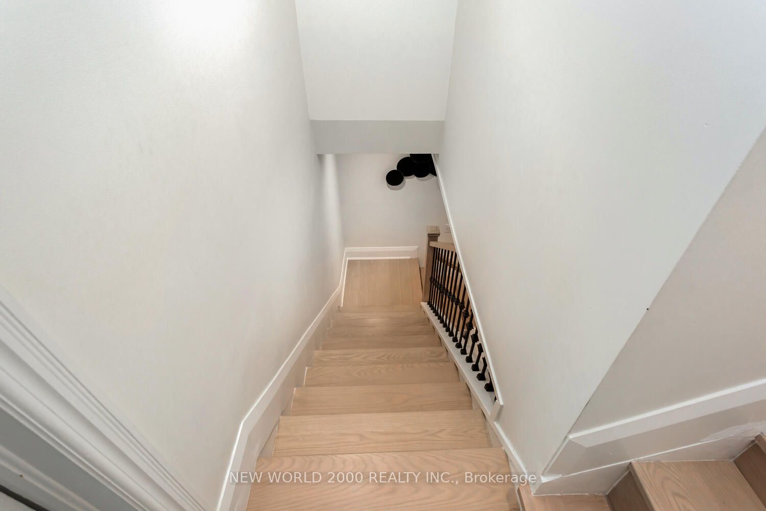 8071 Kipling Avenue Property Photo 24