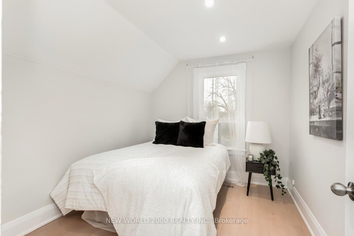 8071 Kipling Avenue Property Photo 29