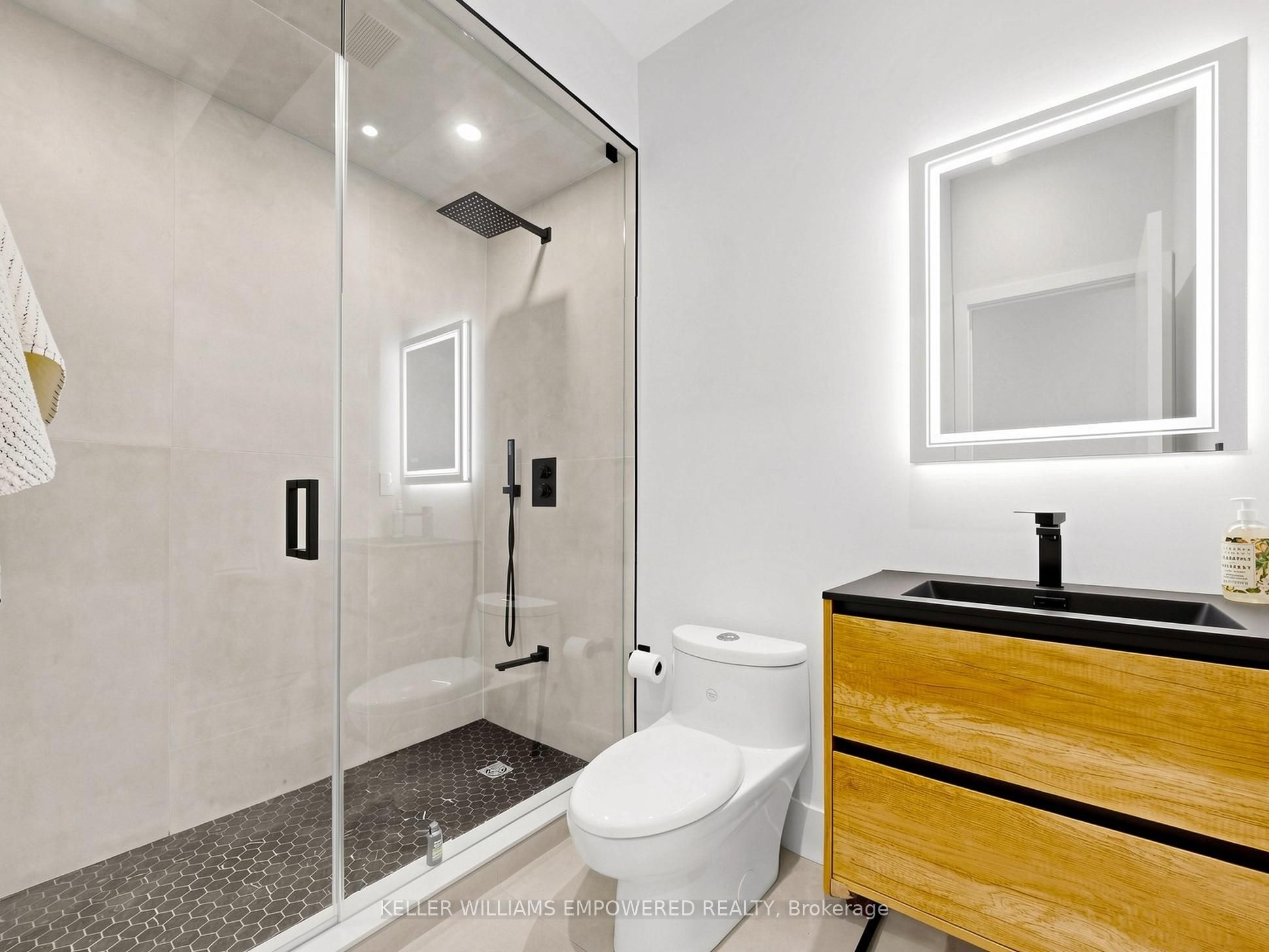 49 Fergus Avenue Property Photo 27