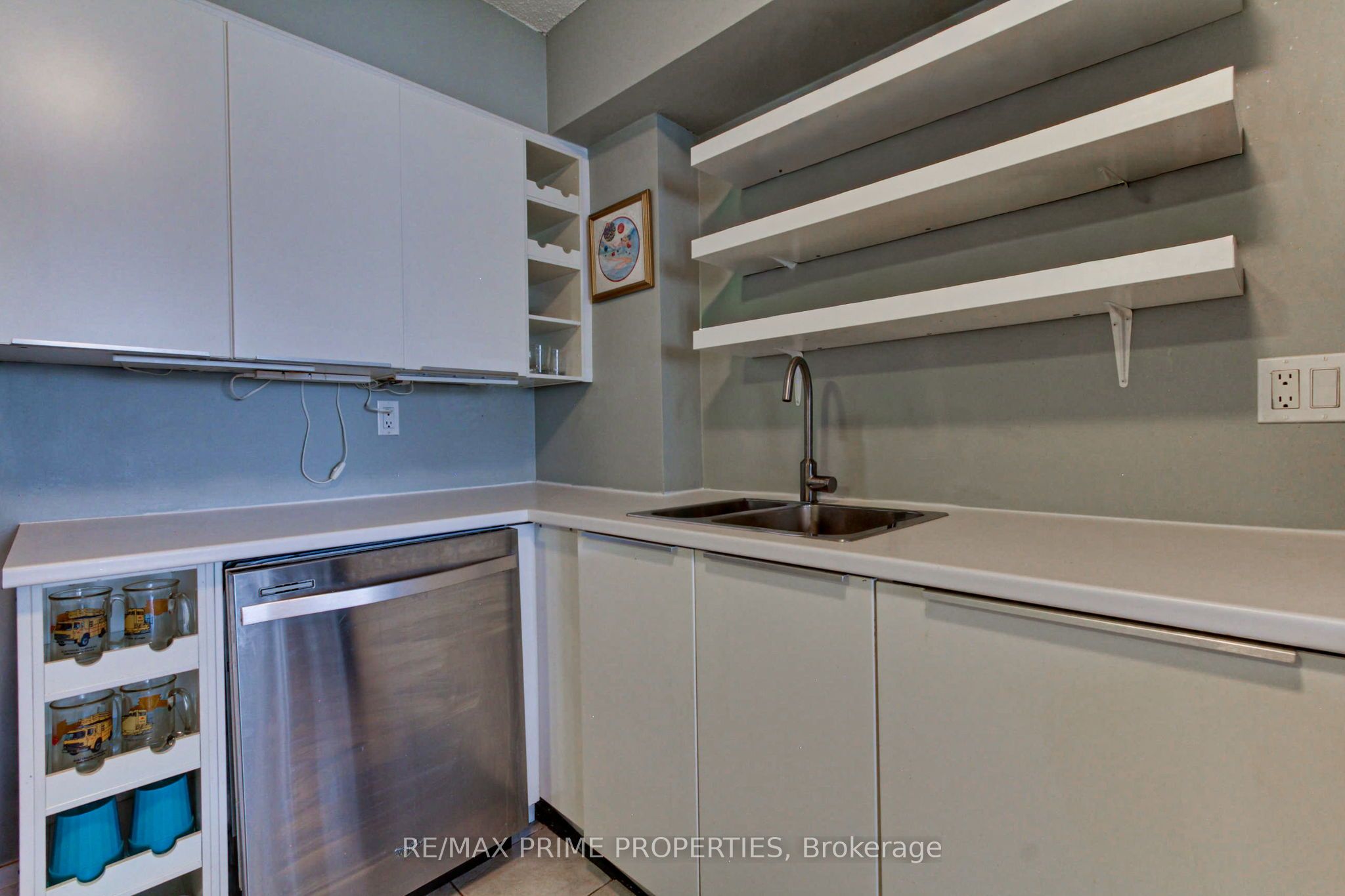 250 Davis Drive 603 Property Photo 7