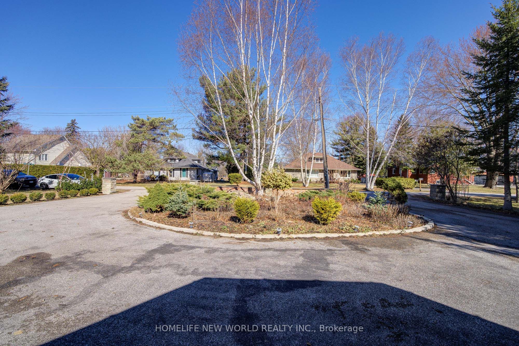 215 Willow Drive Property Photo 4