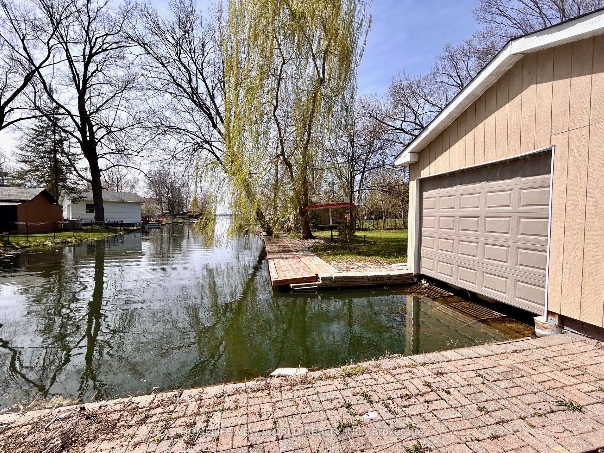 215 Willow Drive Property Photo 48