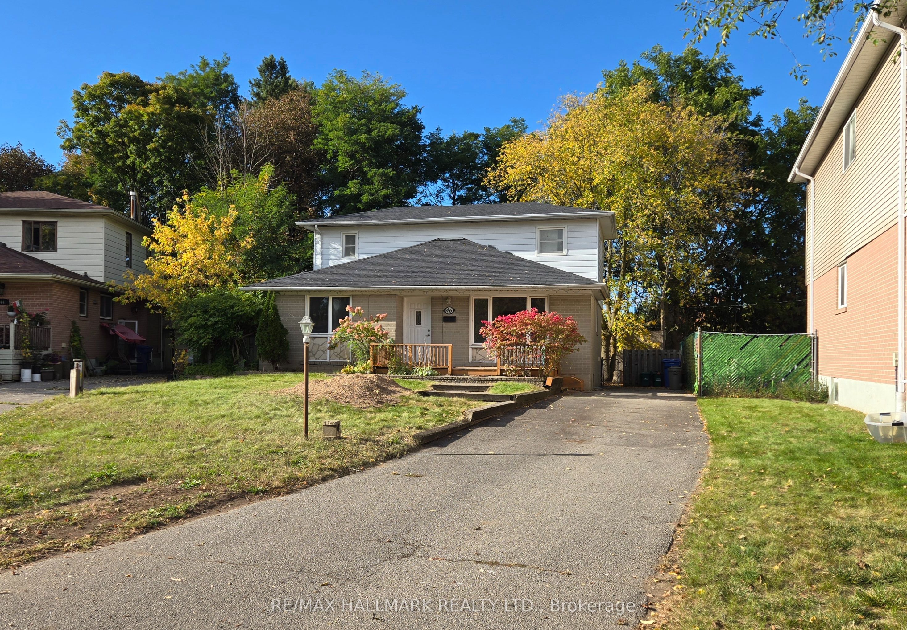 46 Collins Crescent Property Photo 1