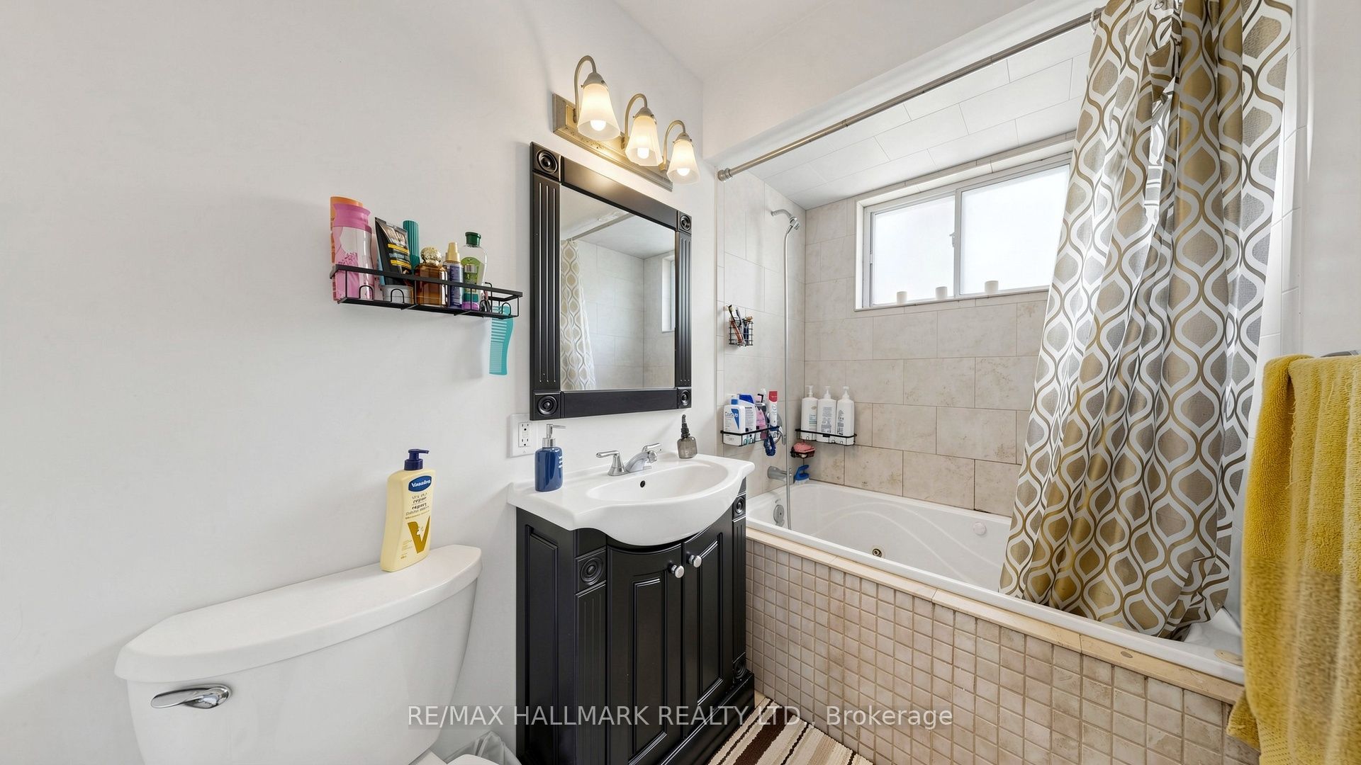 46 Collins Crescent Property Photo 16