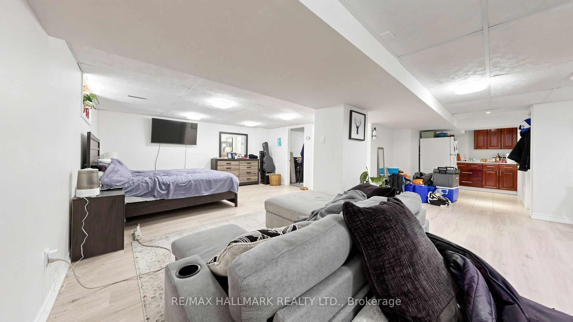 46 Collins Crescent Property Photo 24