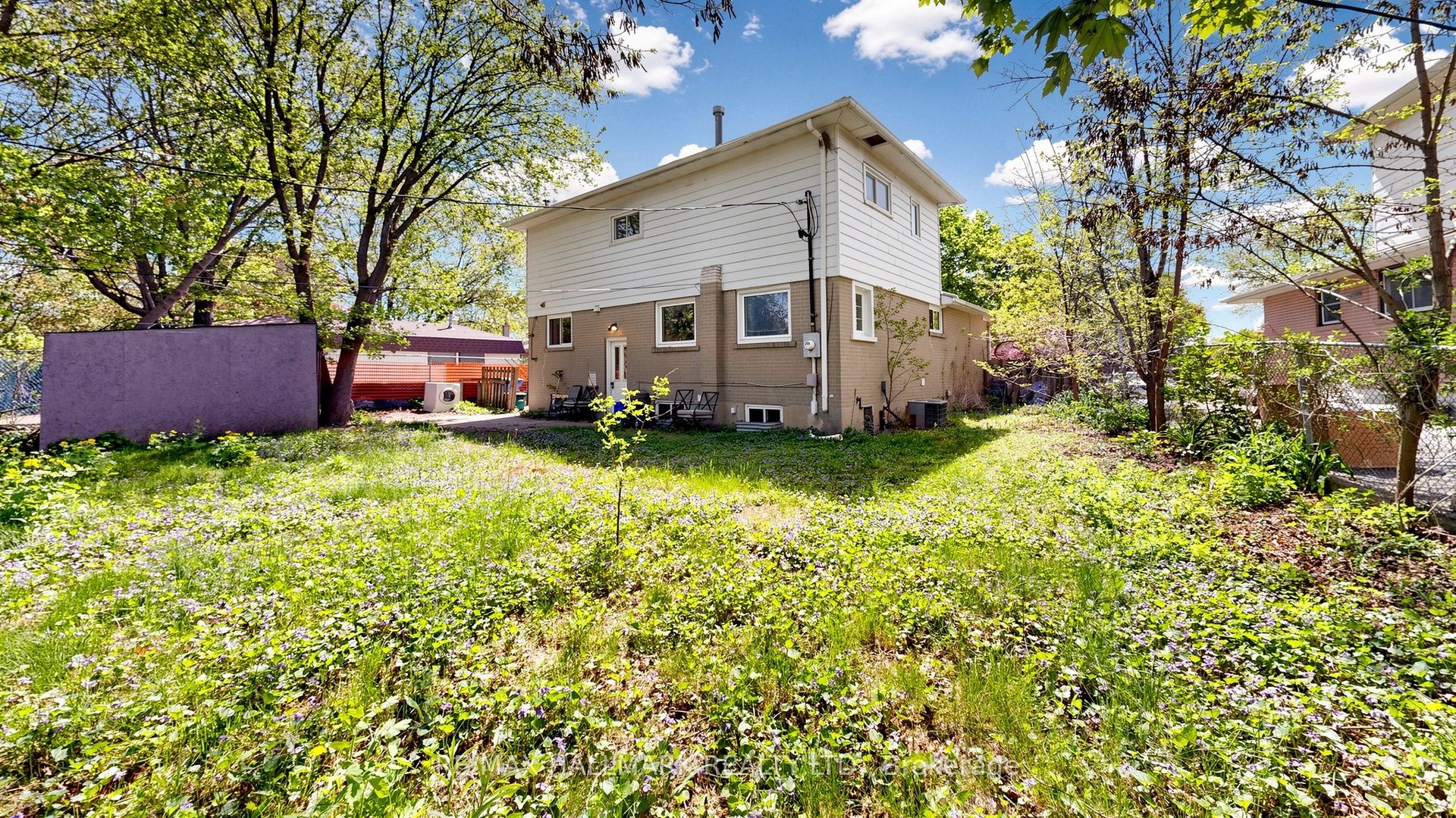 46 Collins Crescent Property Photo 35