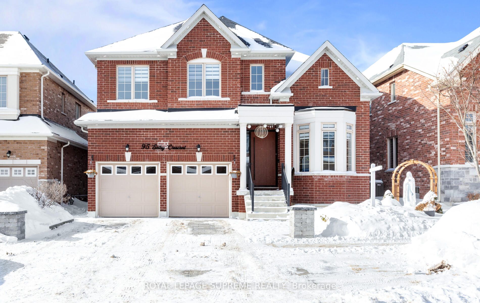95 Selby Crescent Property Photo 2