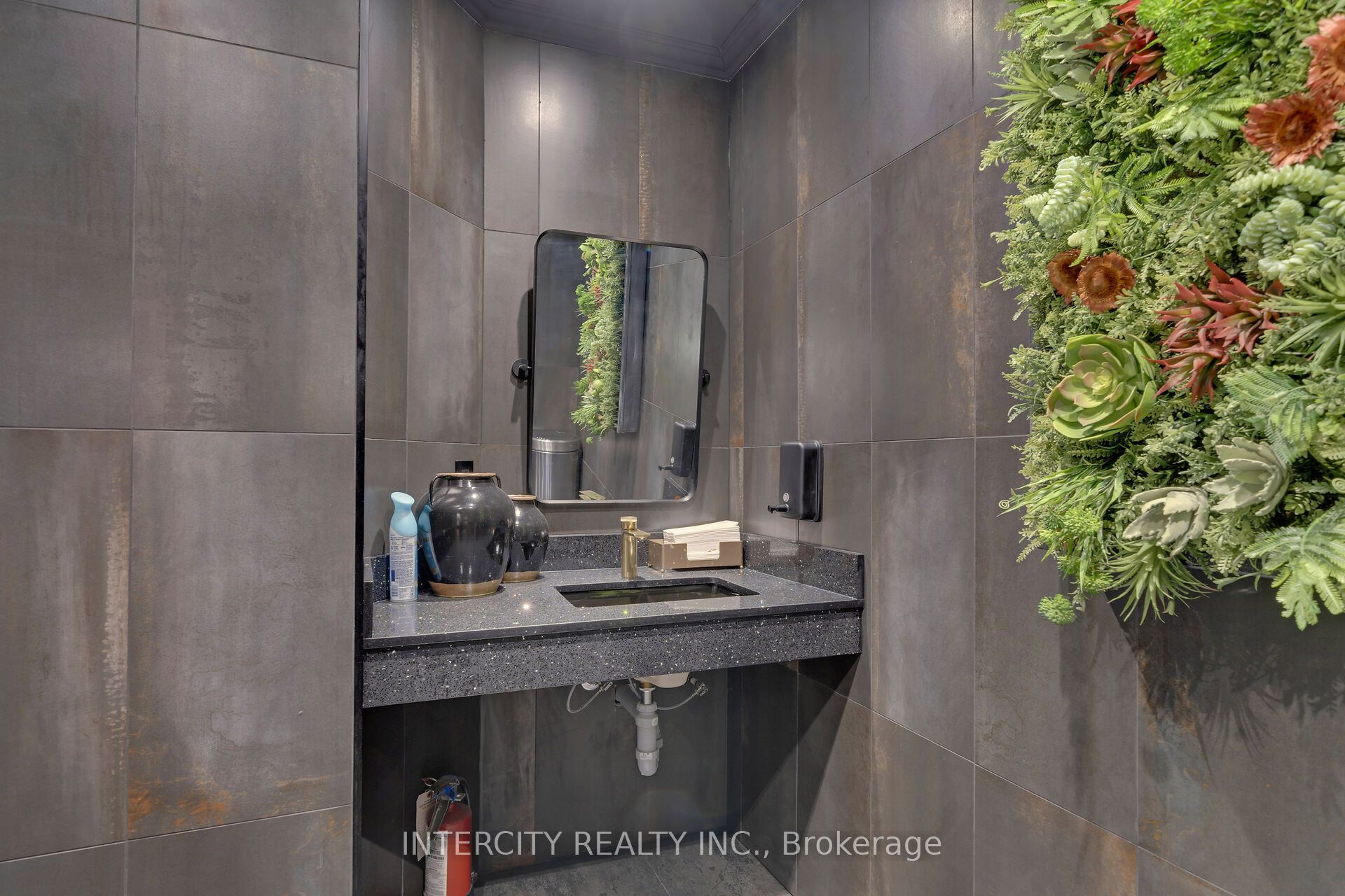 100 Regina Road 5 Property Photo 14