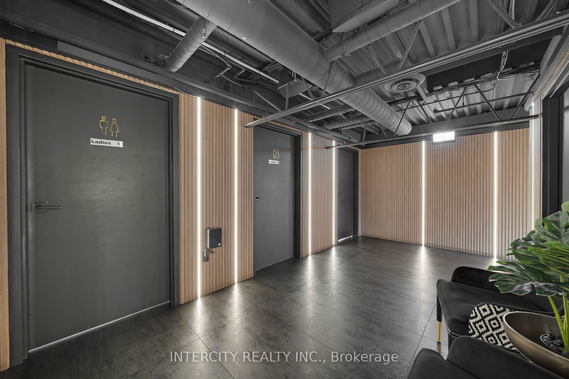 100 Regina Road 5 Property Photo 18