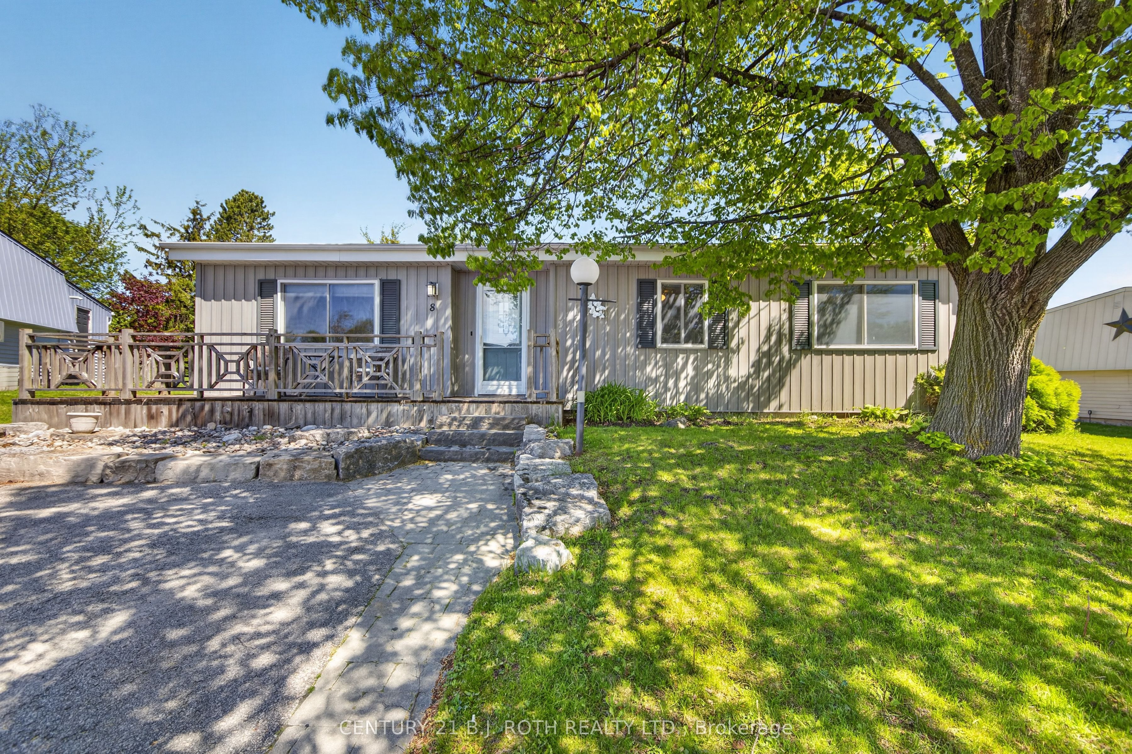 8 Belle Isle Arm Property Photo 2