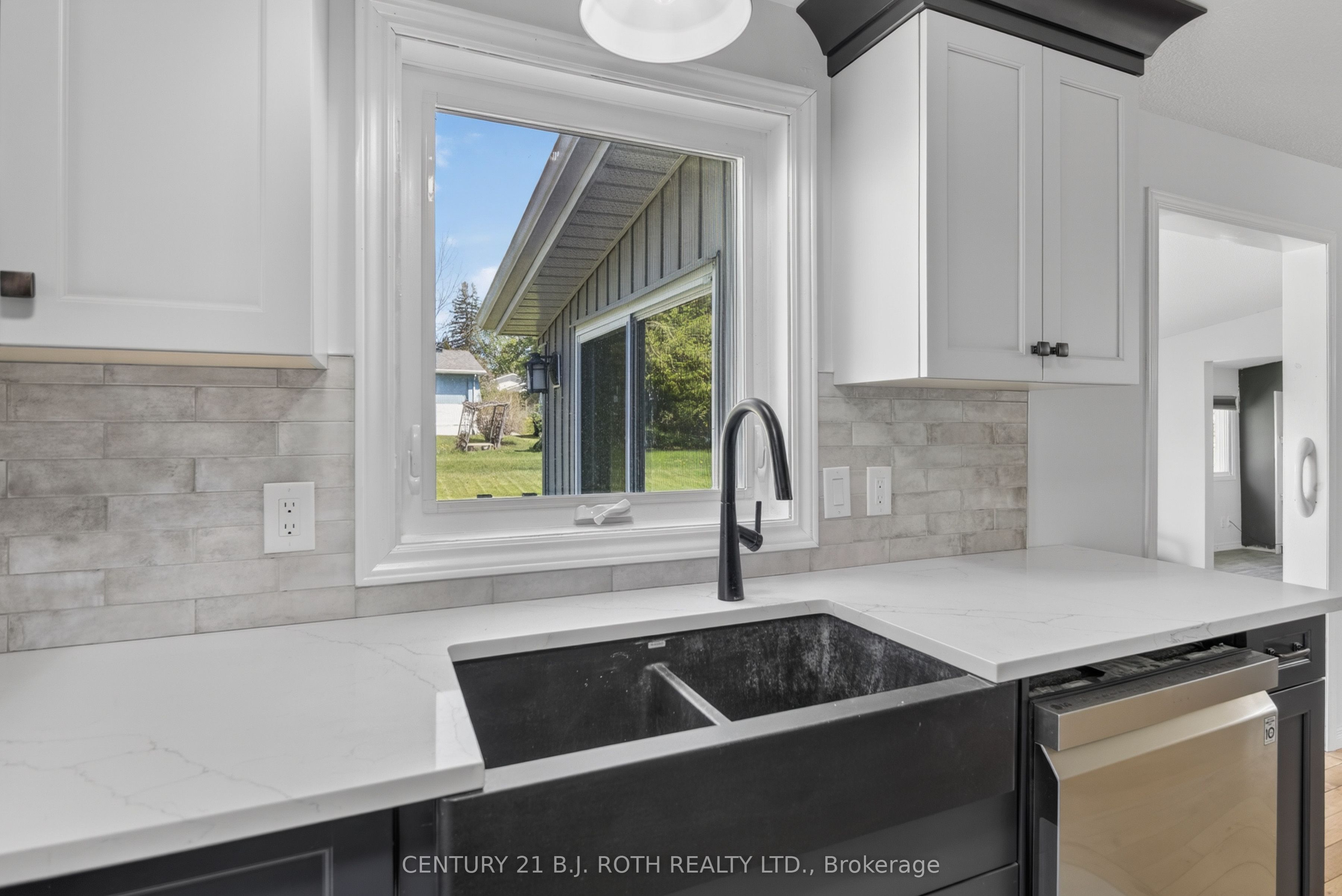 8 Belle Isle Arm Property Photo 25