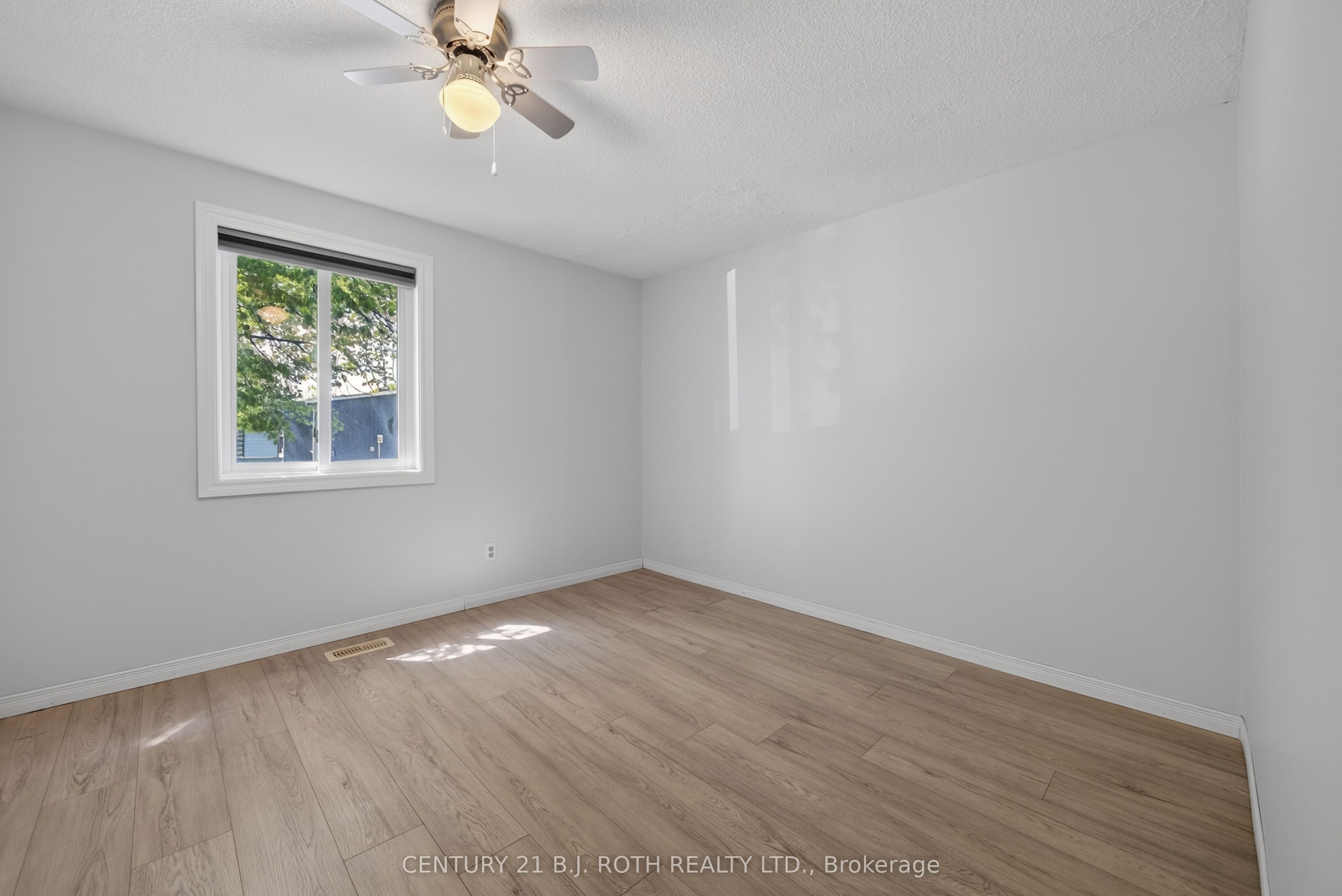 8 Belle Isle Arm Property Photo 38