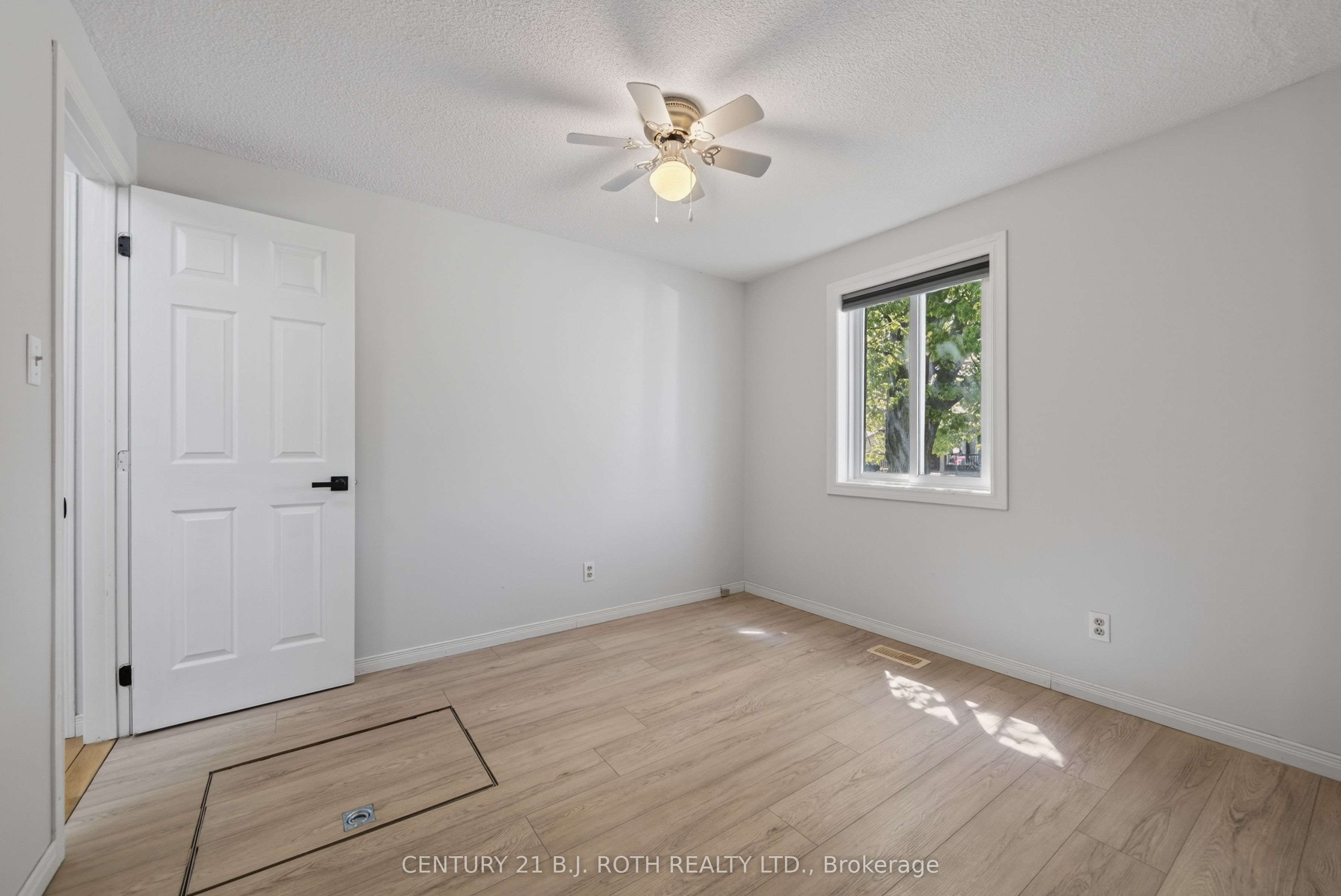 8 Belle Isle Arm Property Photo 39