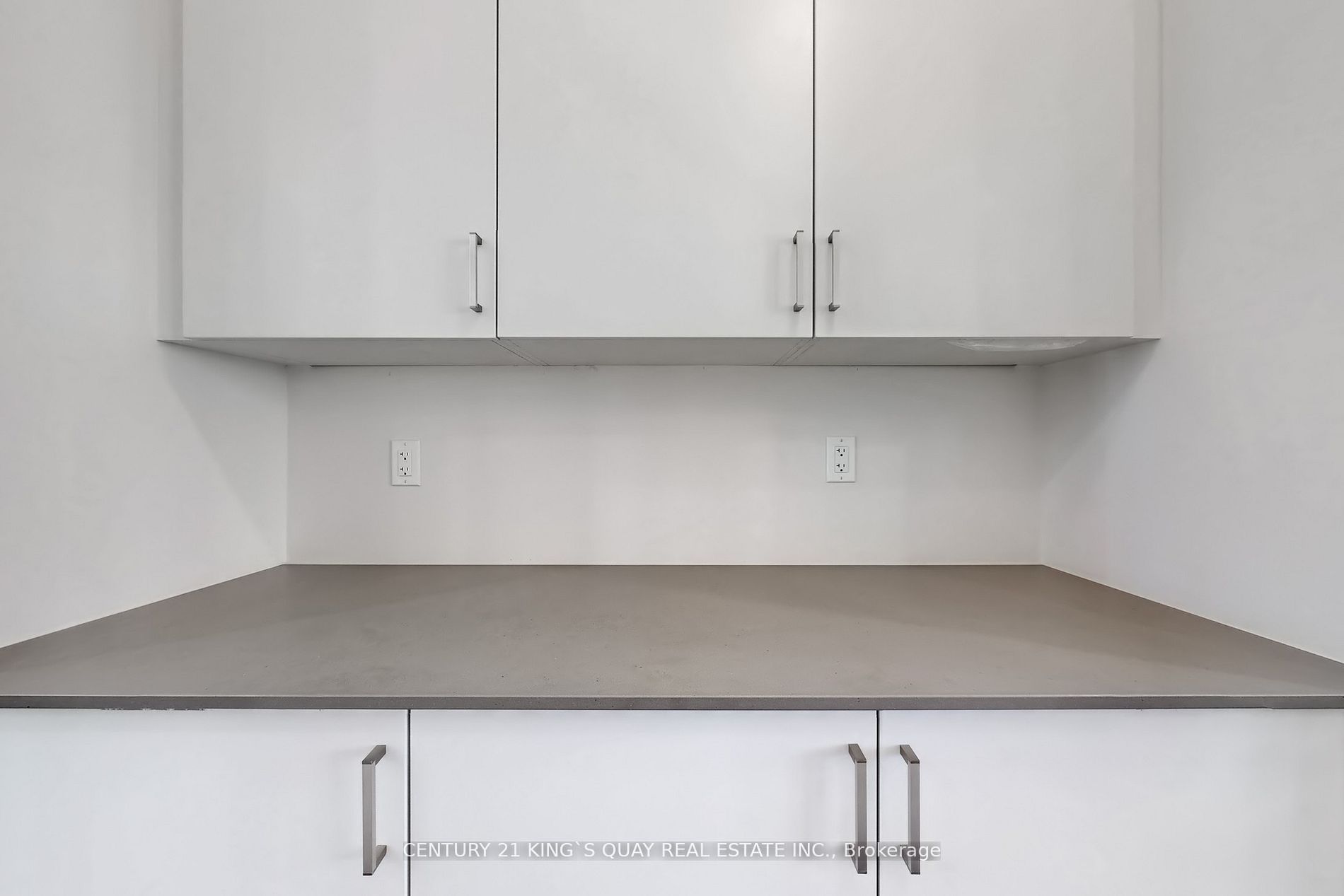 16 Credit Lane Property Photo 6