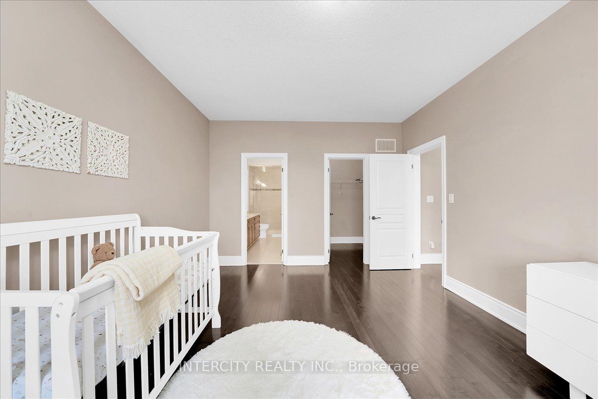 233 Carisbrooke Circle Property Photo 35