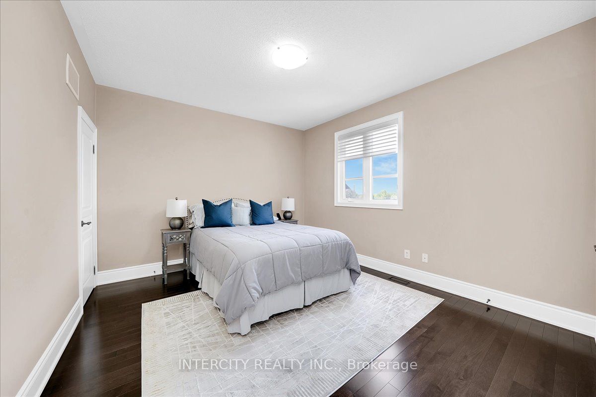 233 Carisbrooke Circle Property Photo 37