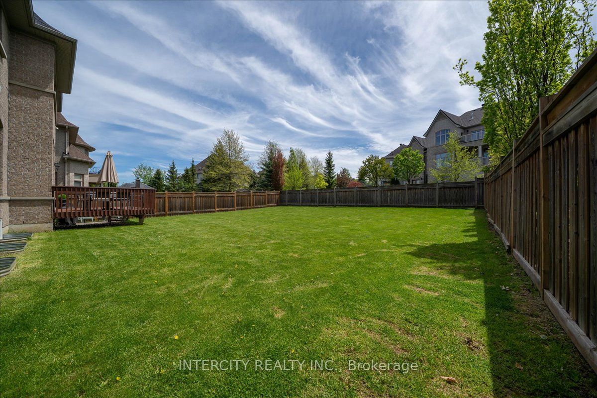 233 Carisbrooke Circle Property Photo 46