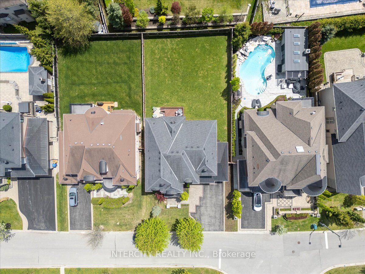 233 Carisbrooke Circle Property Photo 49