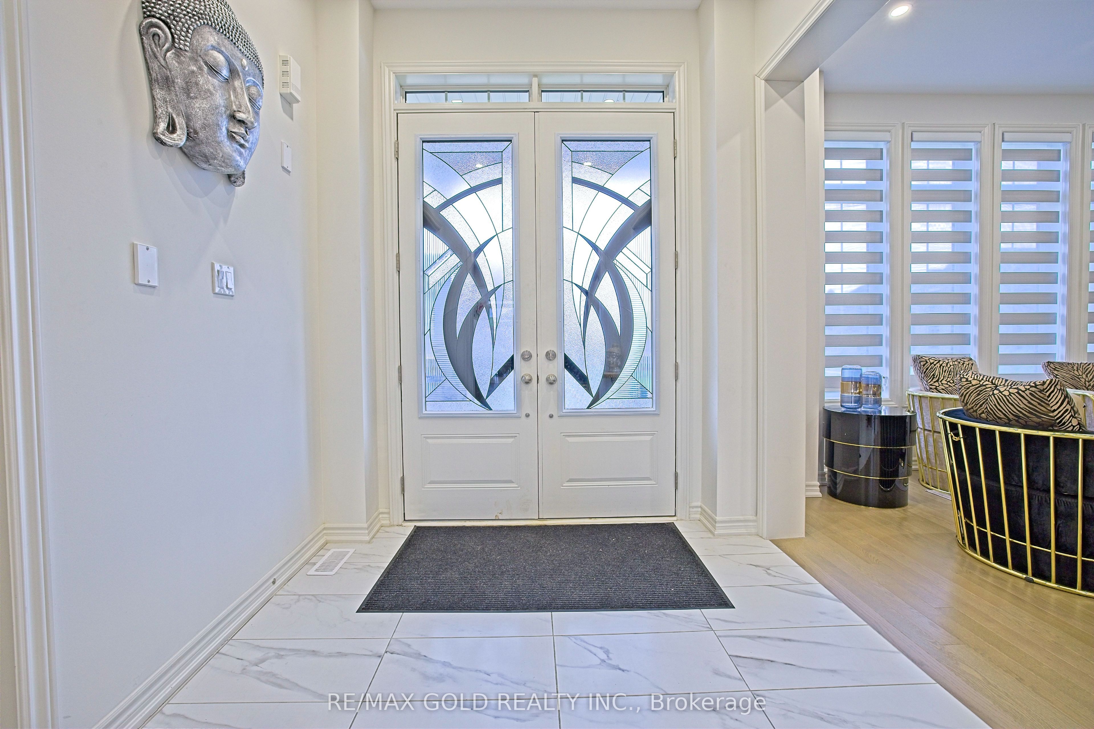 19 Marigold Boulevard Property Photo 5