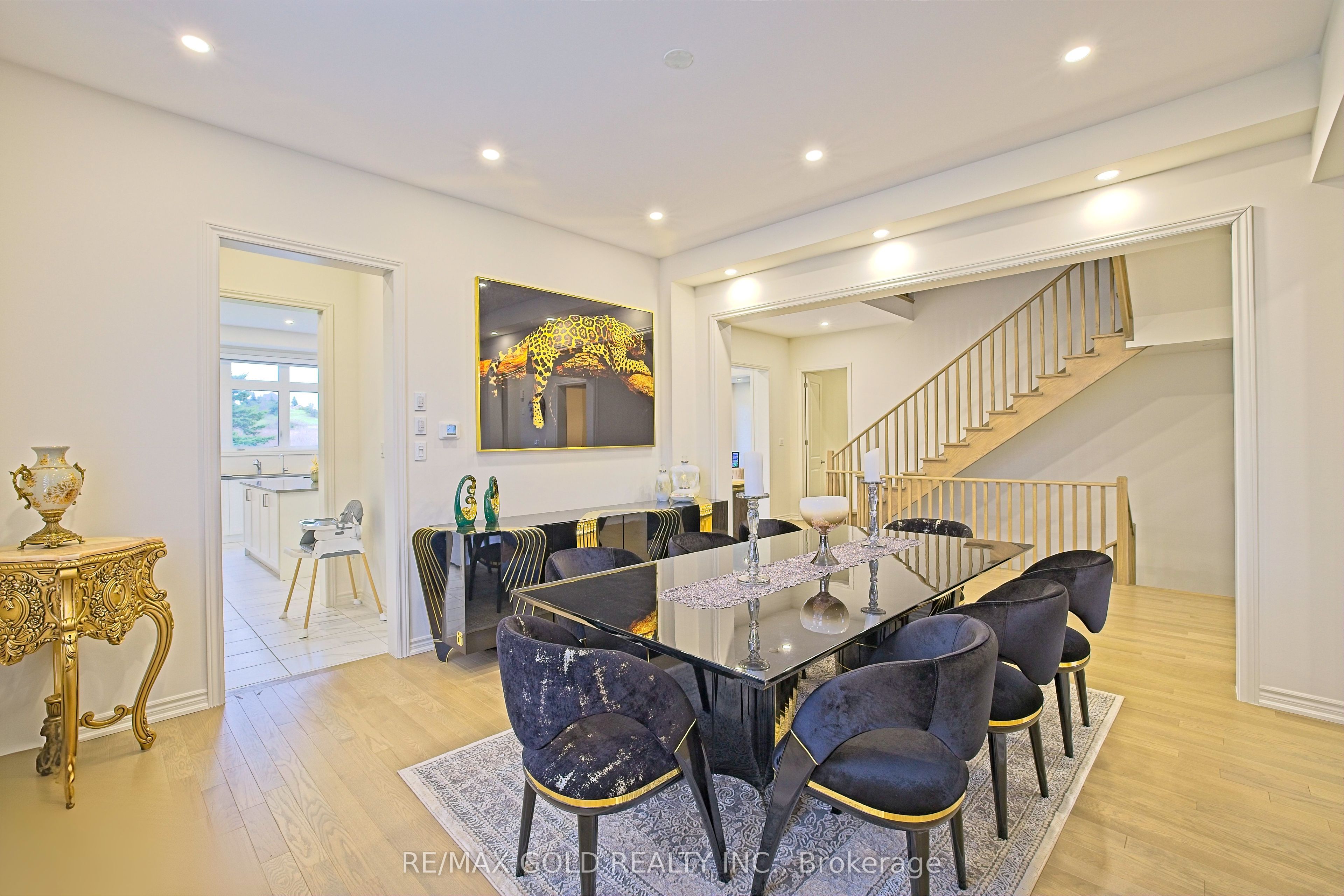 19 Marigold Boulevard Property Photo 9
