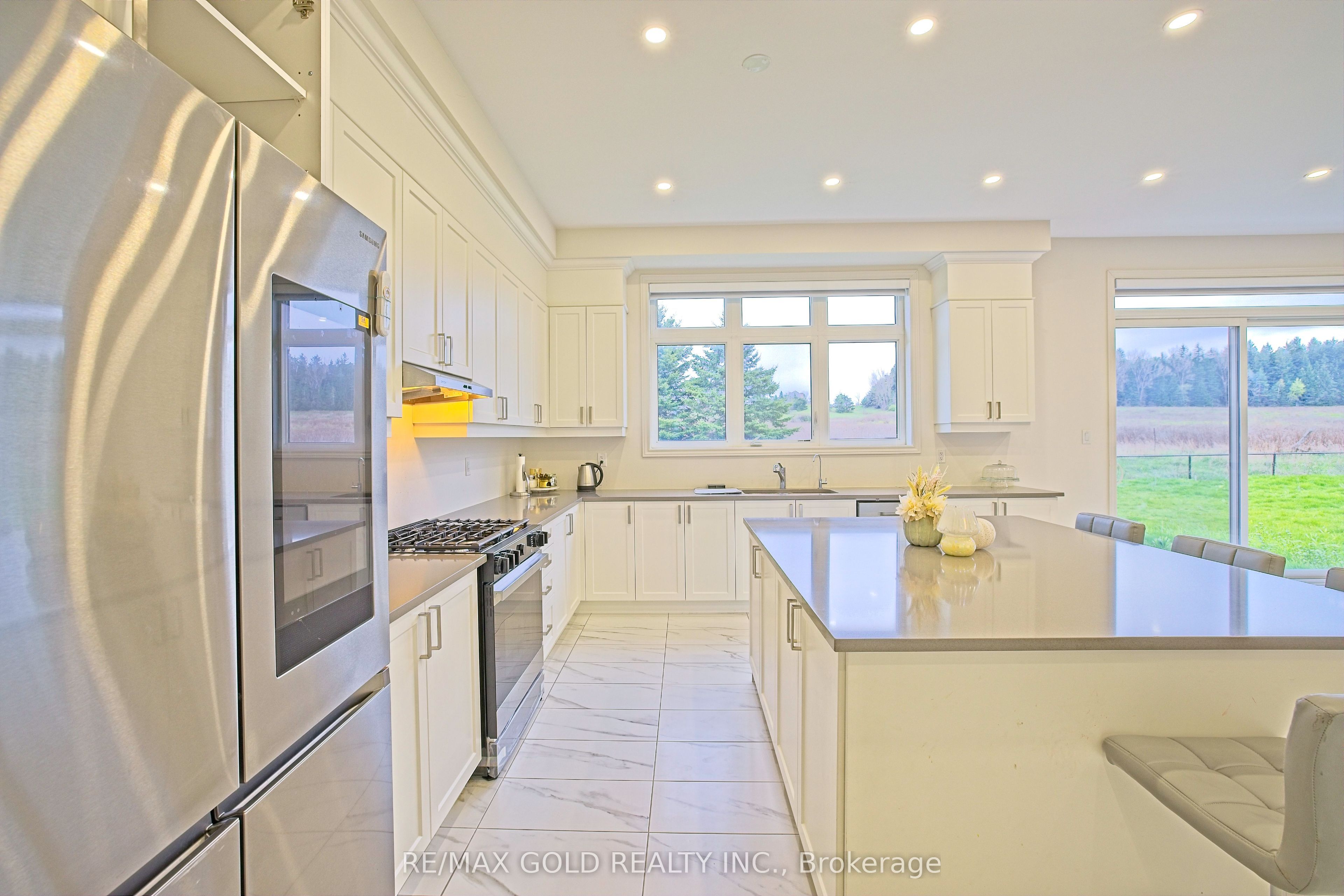 19 Marigold Boulevard Property Photo 17