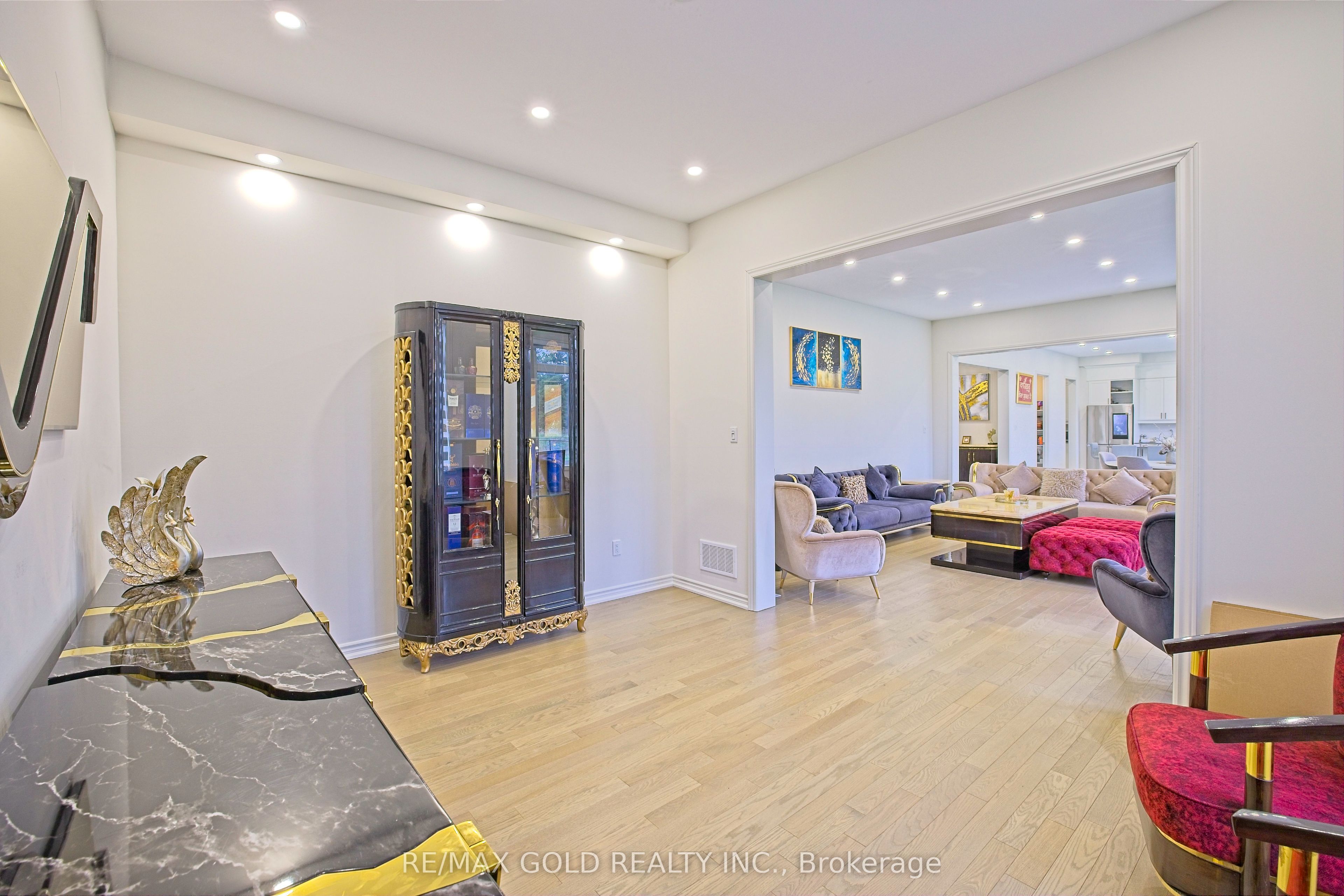 19 Marigold Boulevard Property Photo 24