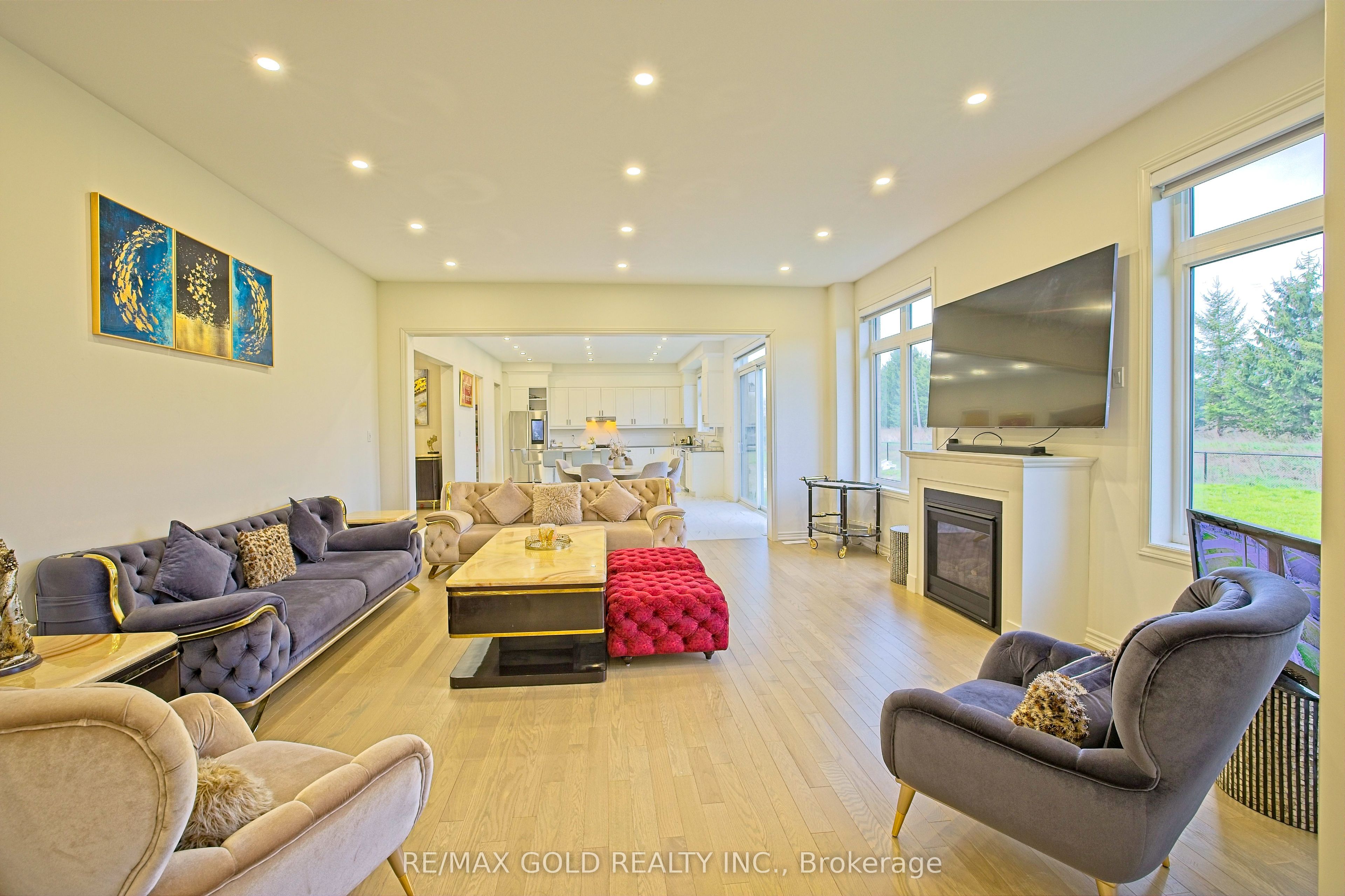 19 Marigold Boulevard Property Photo 25