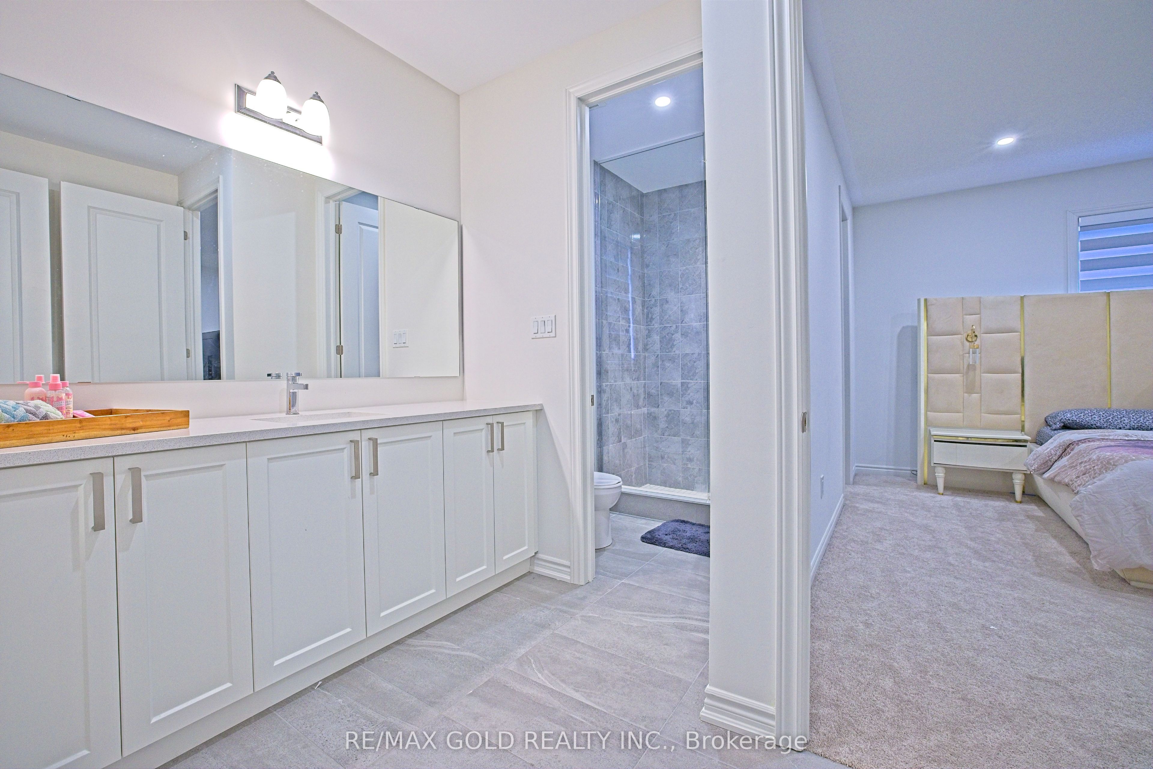 19 Marigold Boulevard Property Photo 41