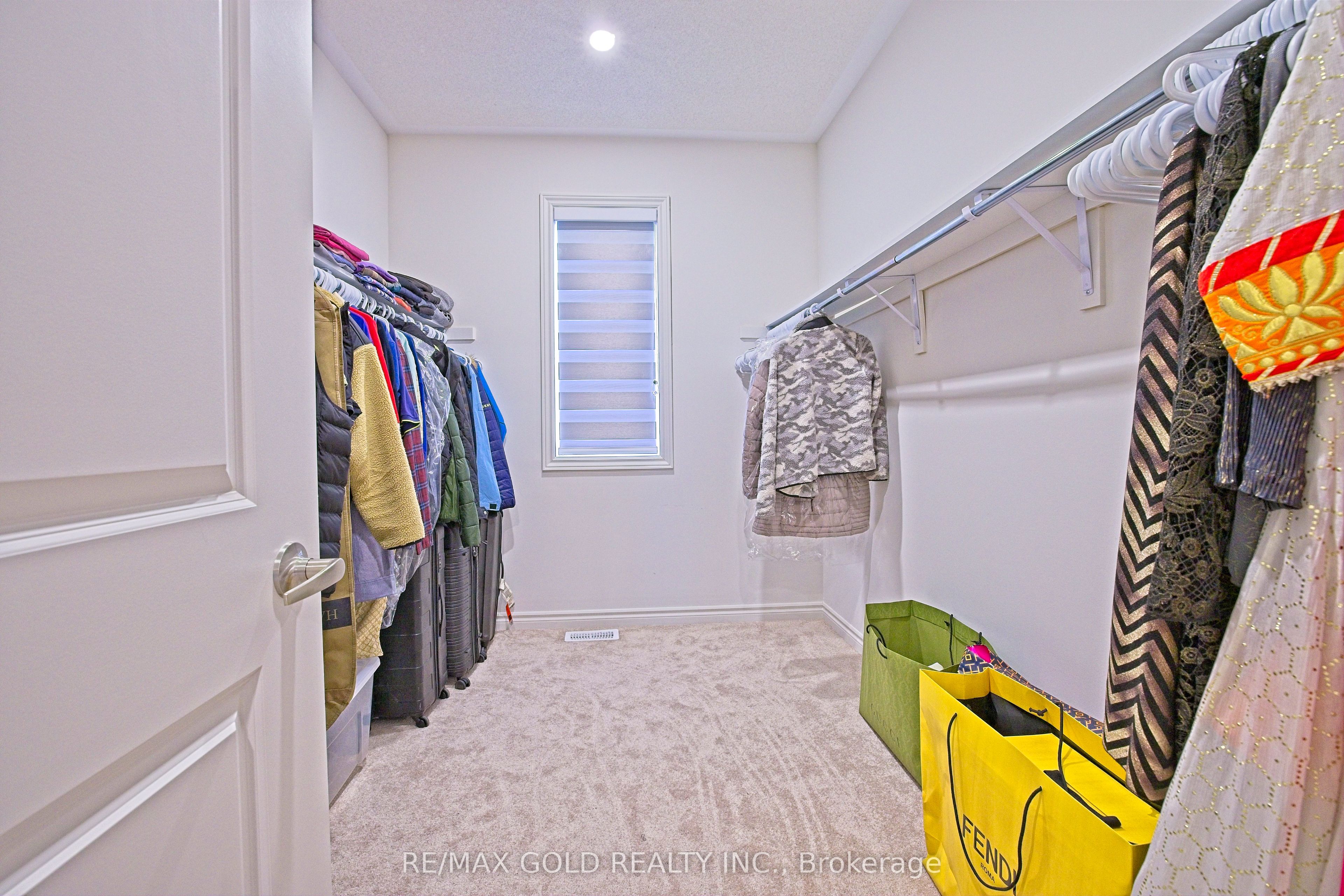 19 Marigold Boulevard Property Photo 45