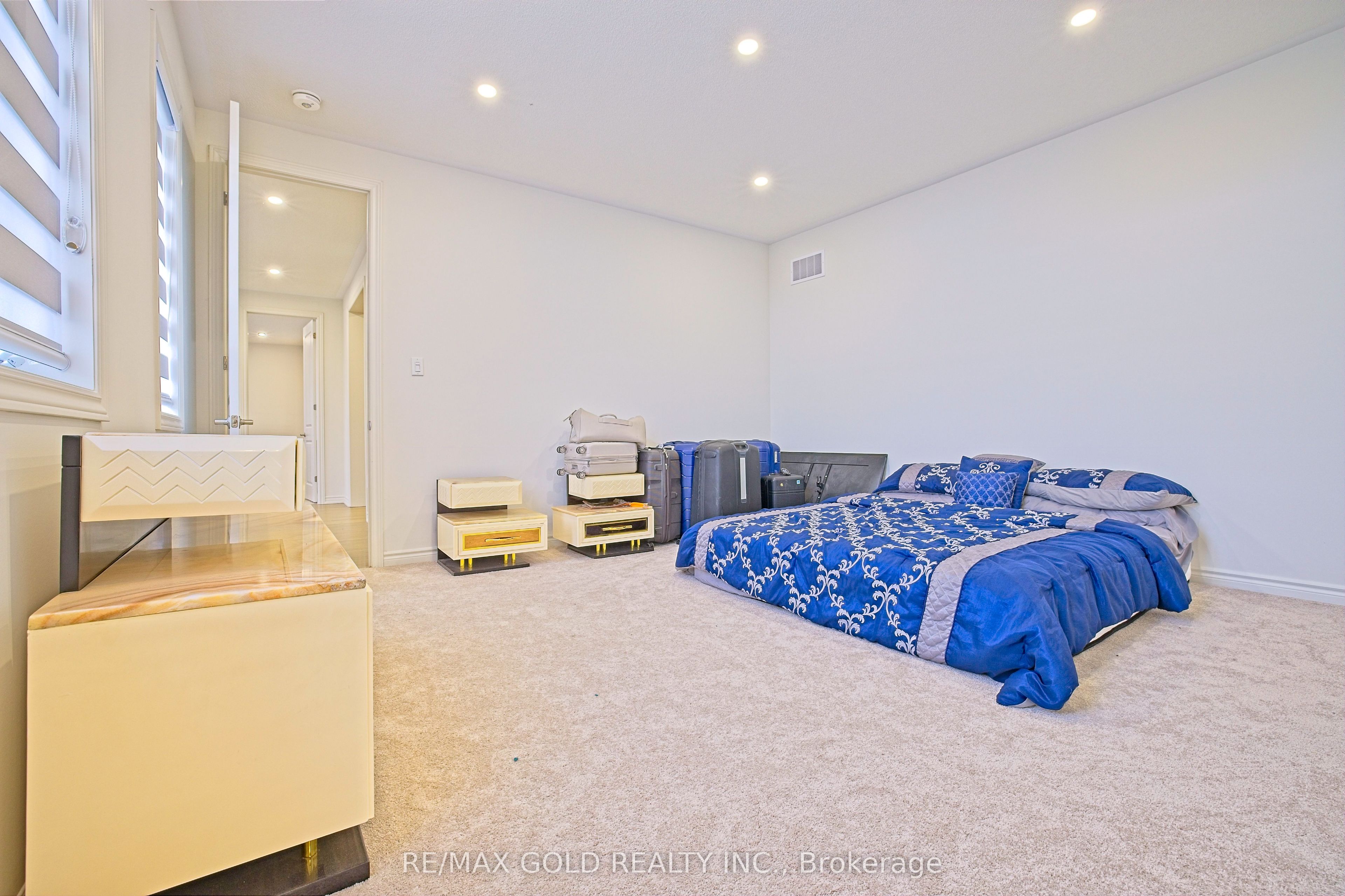 19 Marigold Boulevard Property Photo 46