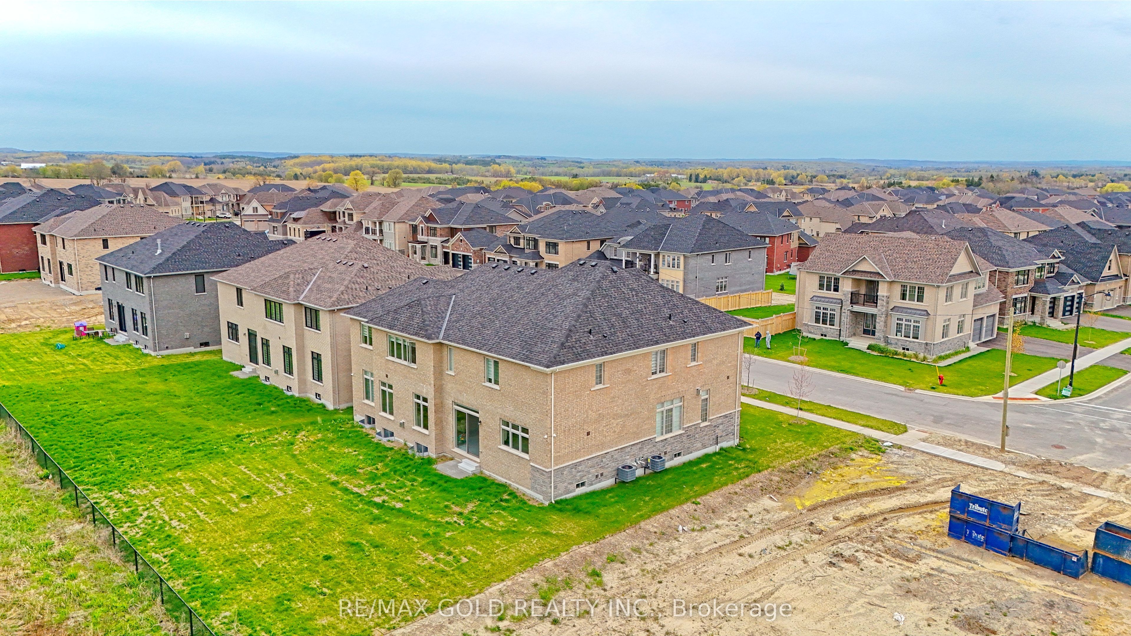 19 Marigold Boulevard Property Photo 48