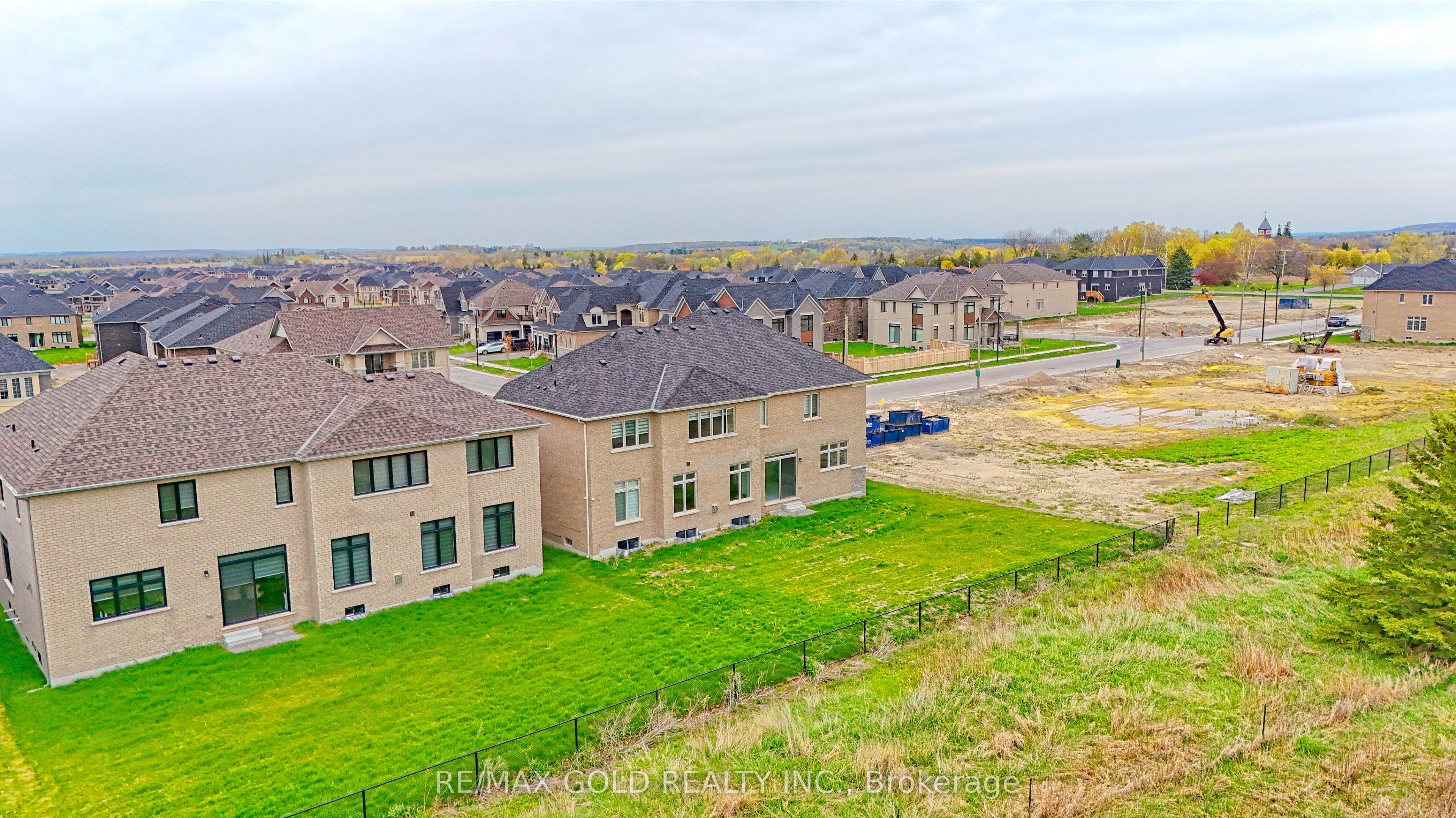 19 Marigold Boulevard Property Photo 49