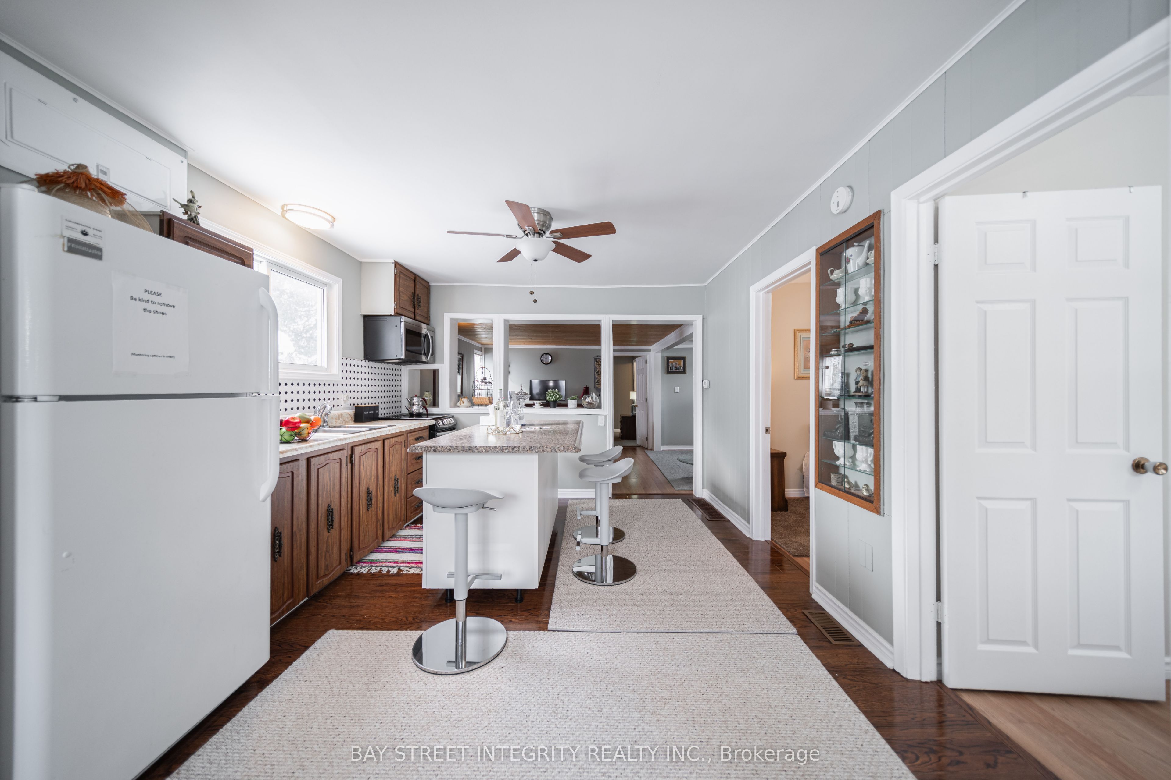 74 De La Salle Boulevard Property Photo 16