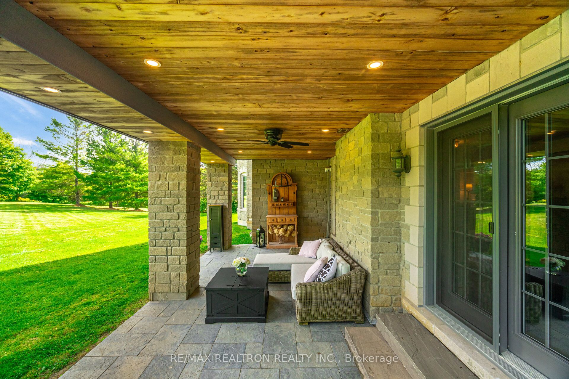 95 Loch Erne Lane Property Photo 49