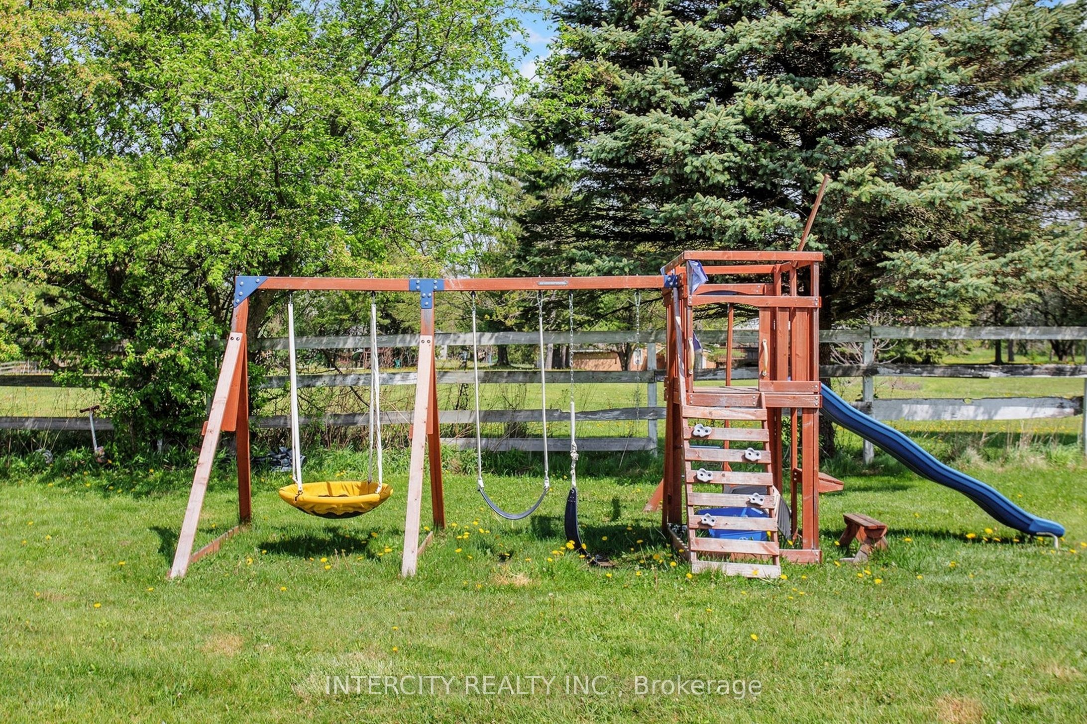 2076 15th Side Road Property Photo 47