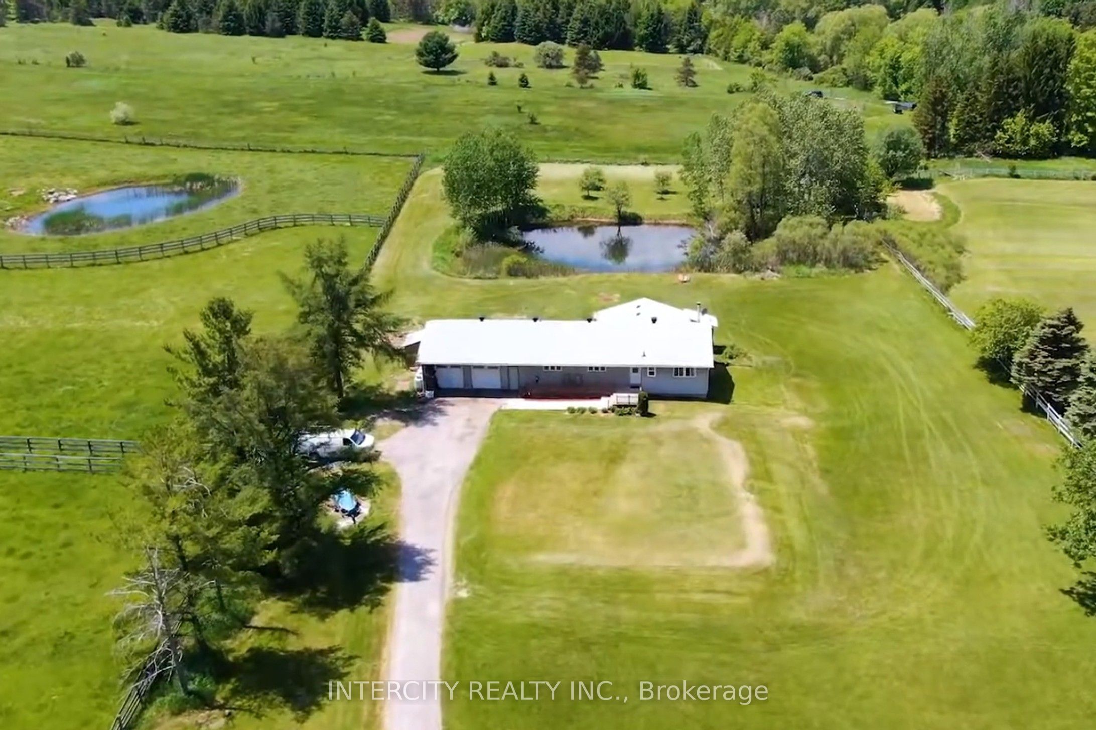2076 15th Side Road Property Photo 48
