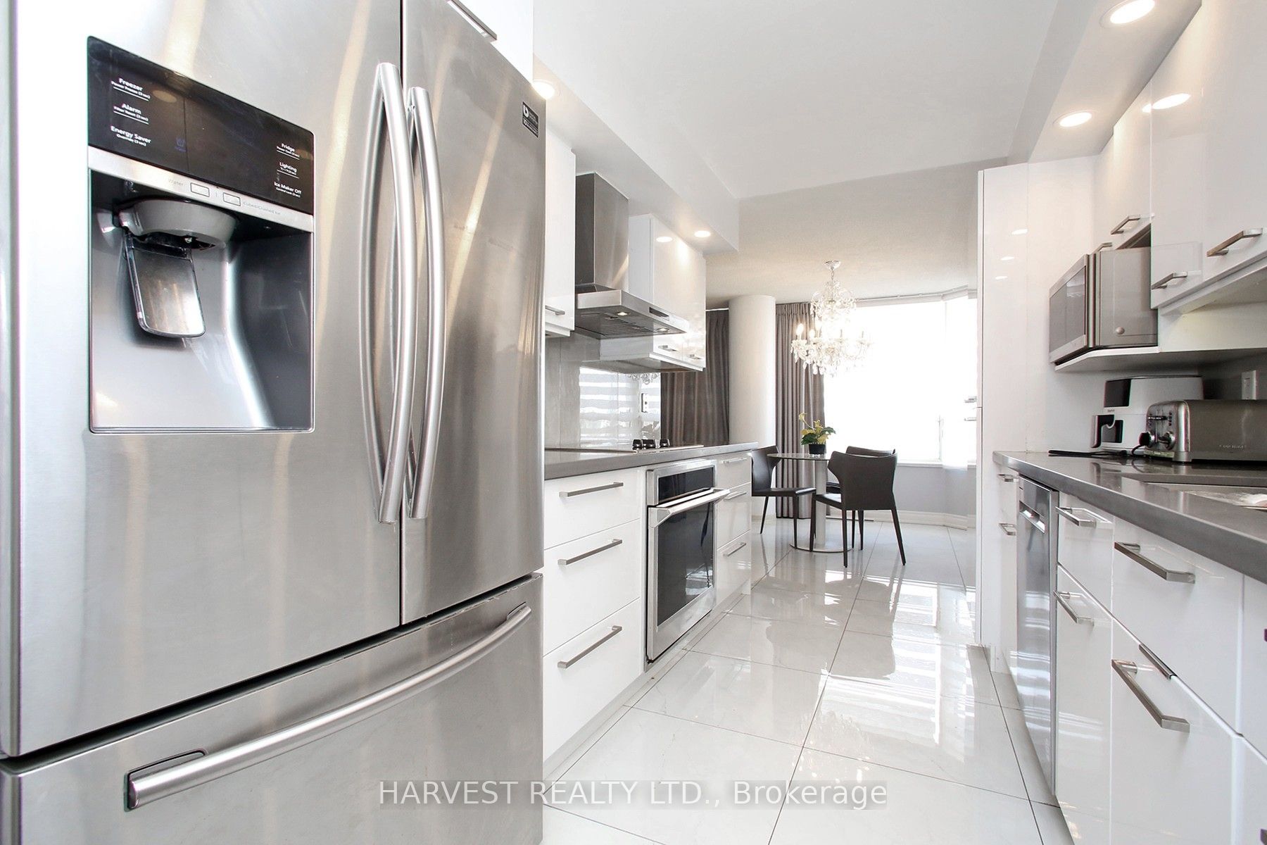 7 Townsgate Drive 1402 Property Photo 10