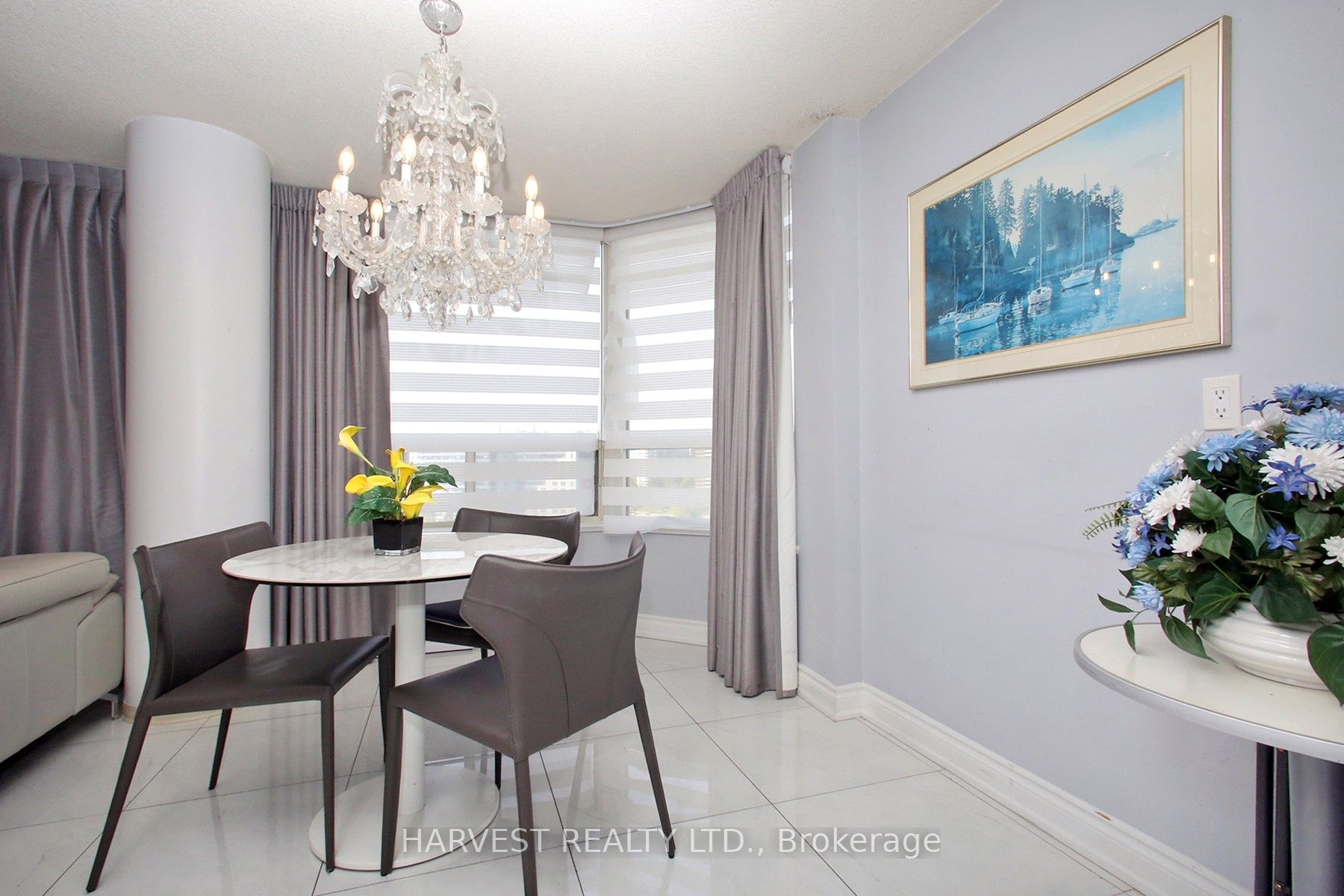 7 Townsgate Drive 1402 Property Photo 12