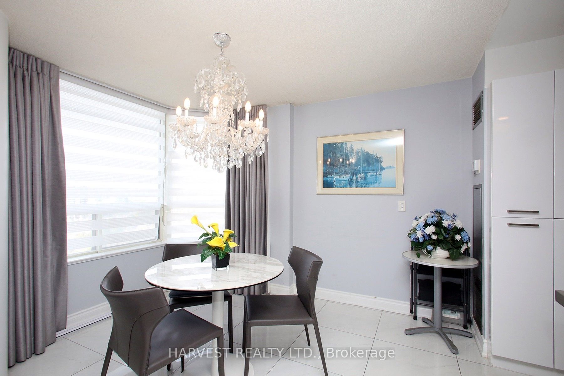 7 Townsgate Drive 1402 Property Photo 13