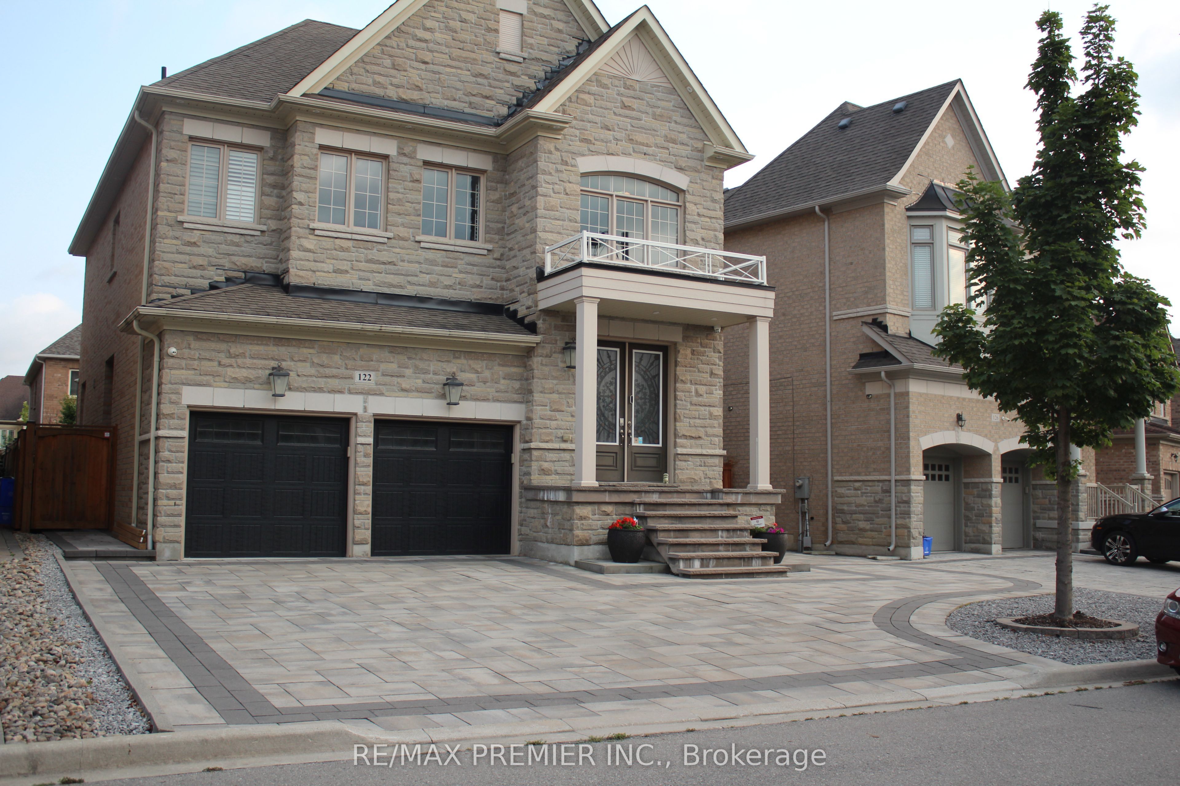 122 Garyscholl Road Bsmt Property Photo 1