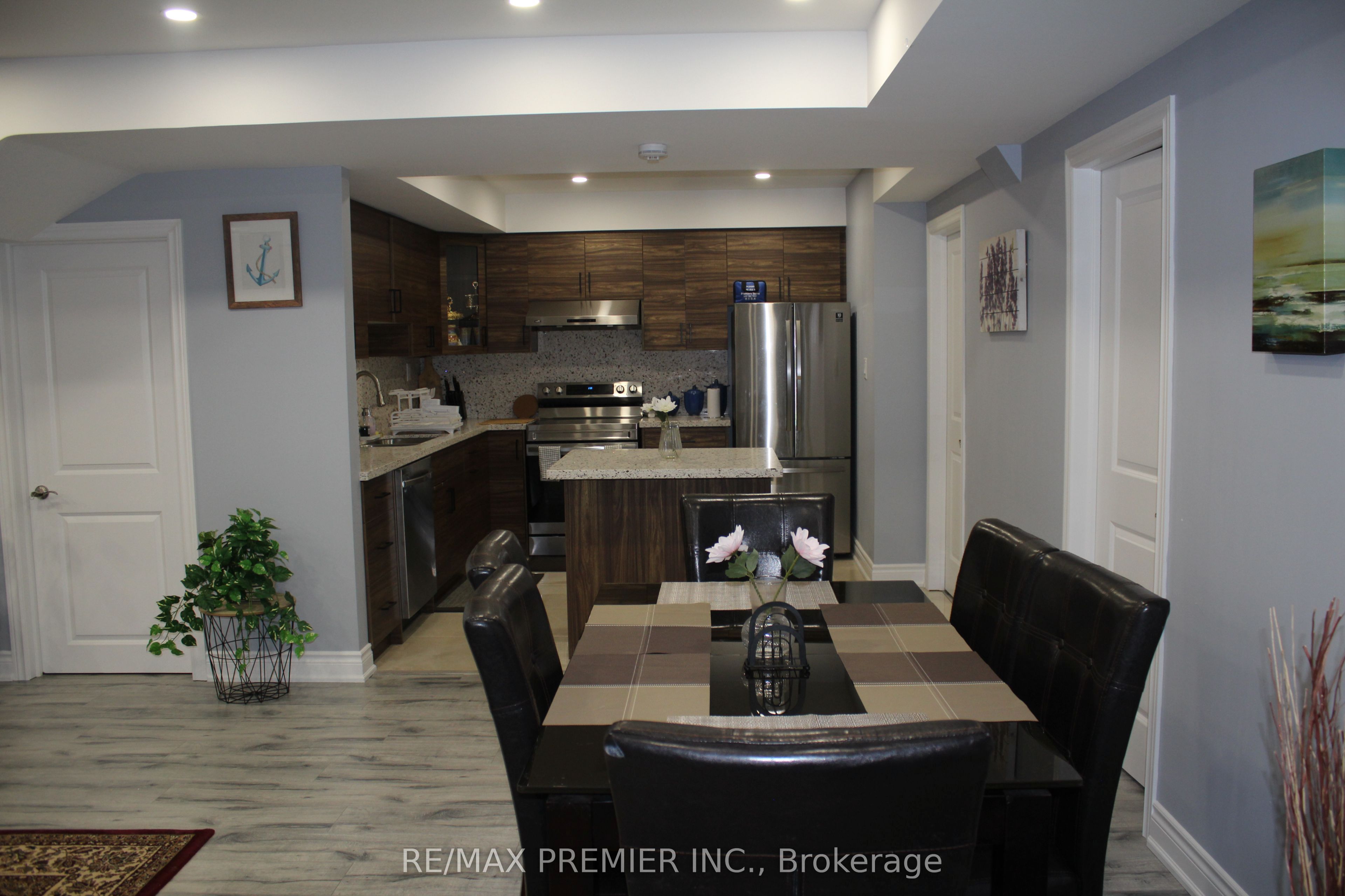 122 Garyscholl Road Bsmt Property Photo 7