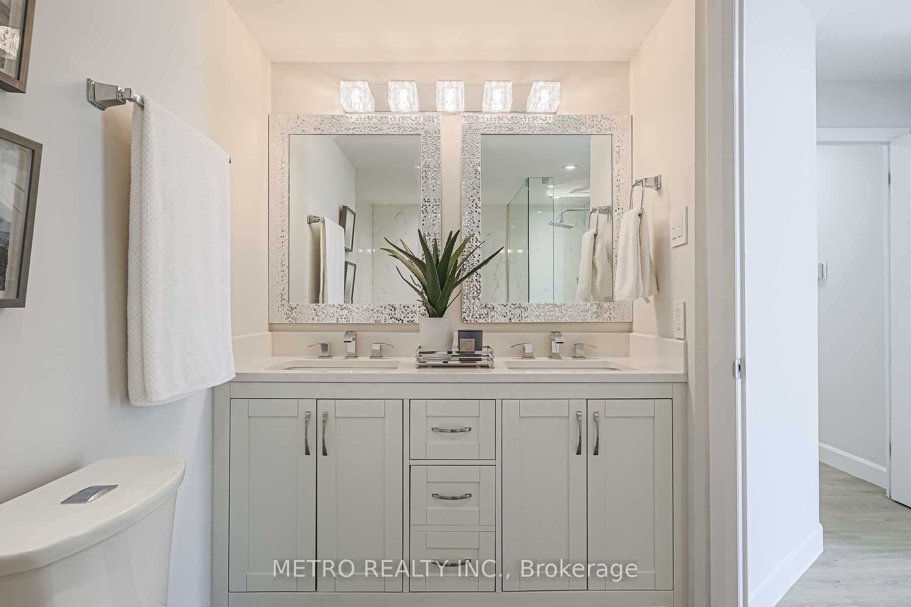 30 Harding Boulevard 706 Property Photo 22